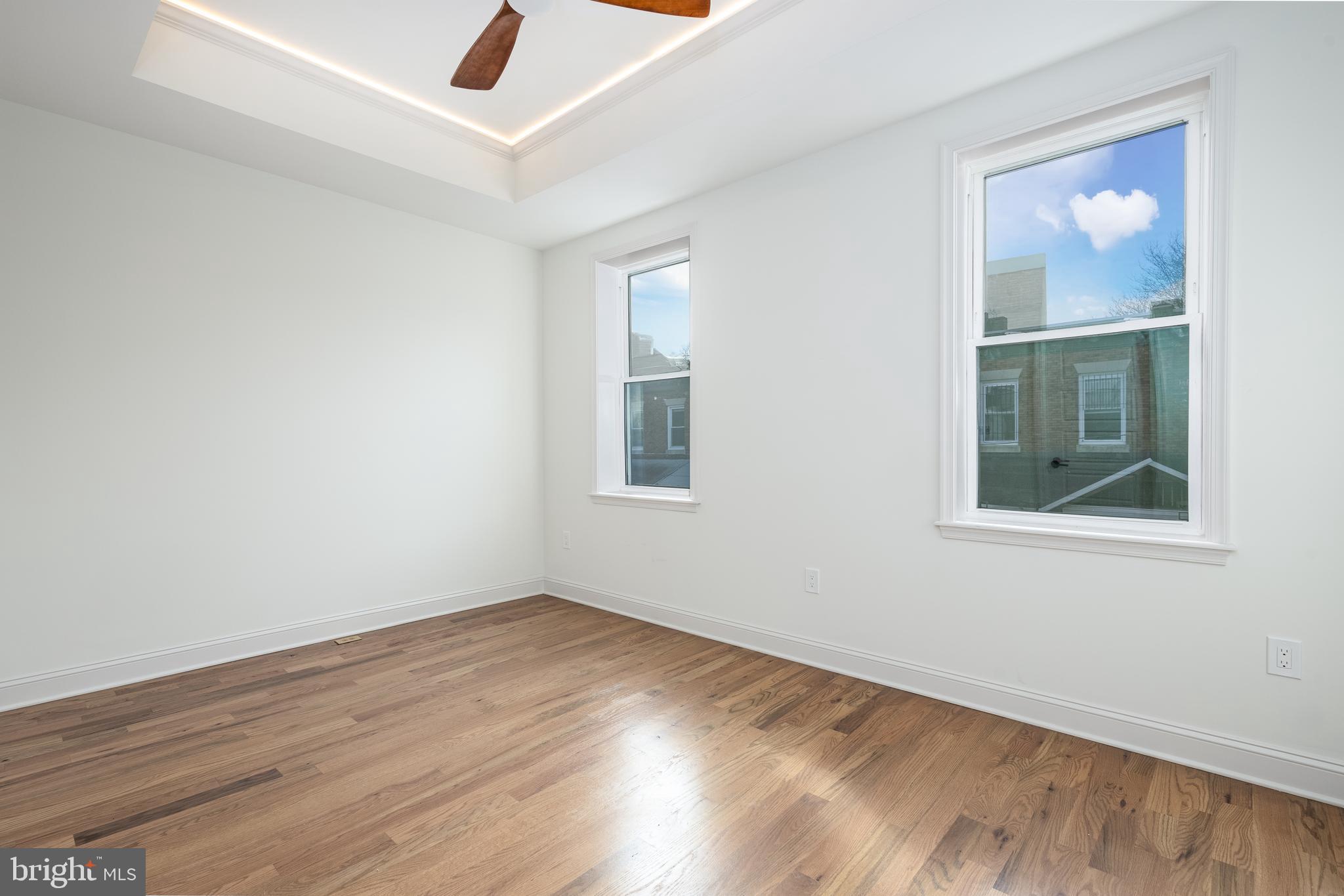 SQUIRREL HILL - Residential