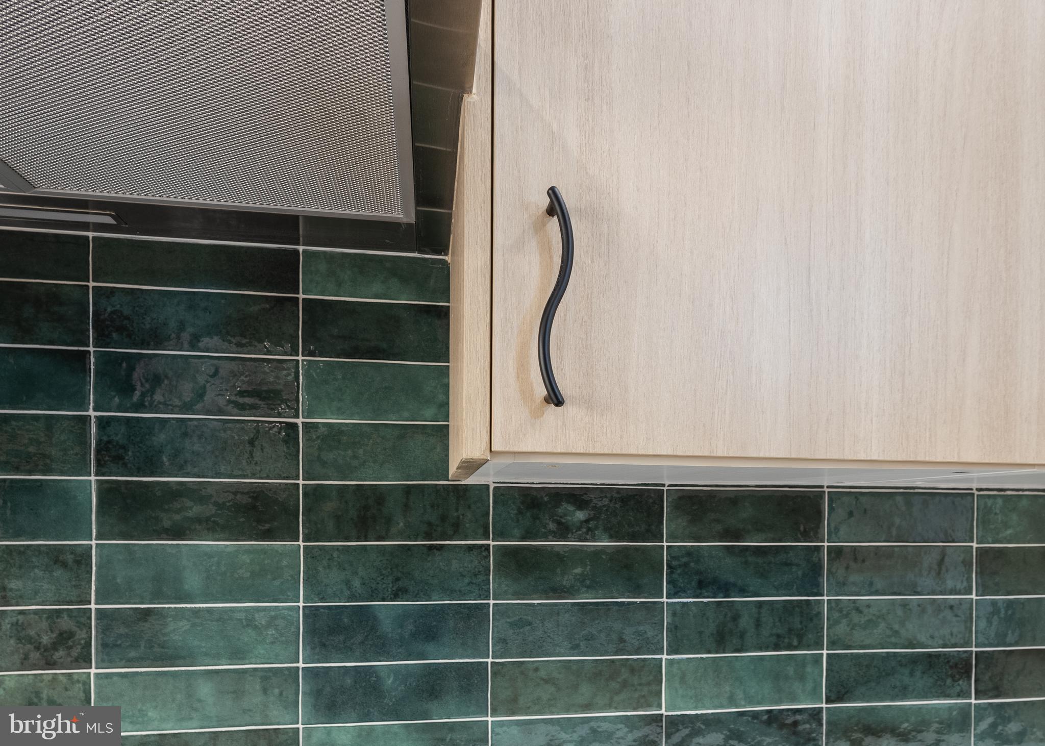 SQUIRREL HILL - Residential