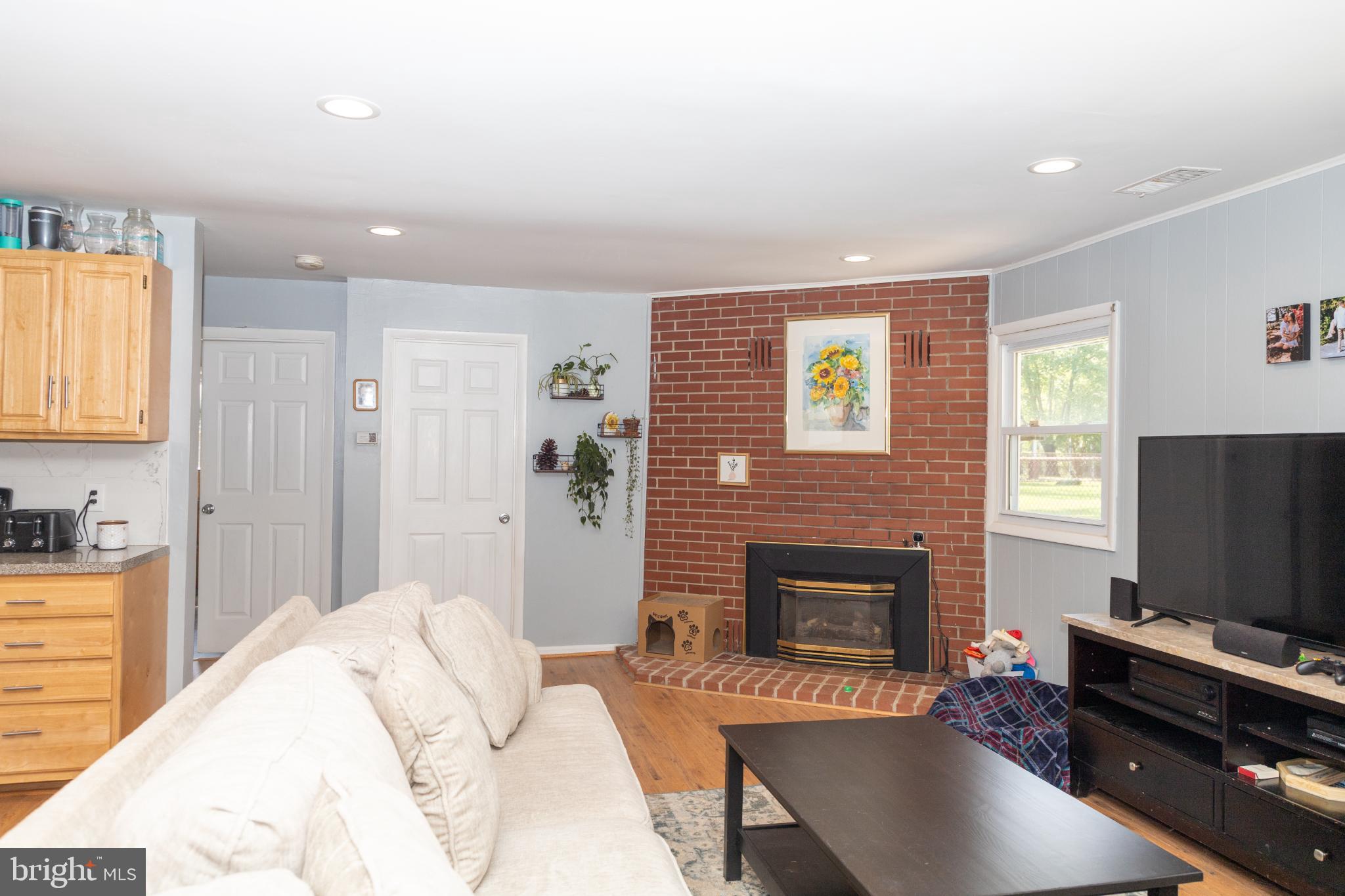 OYSTER HARBOR - Residential Lease