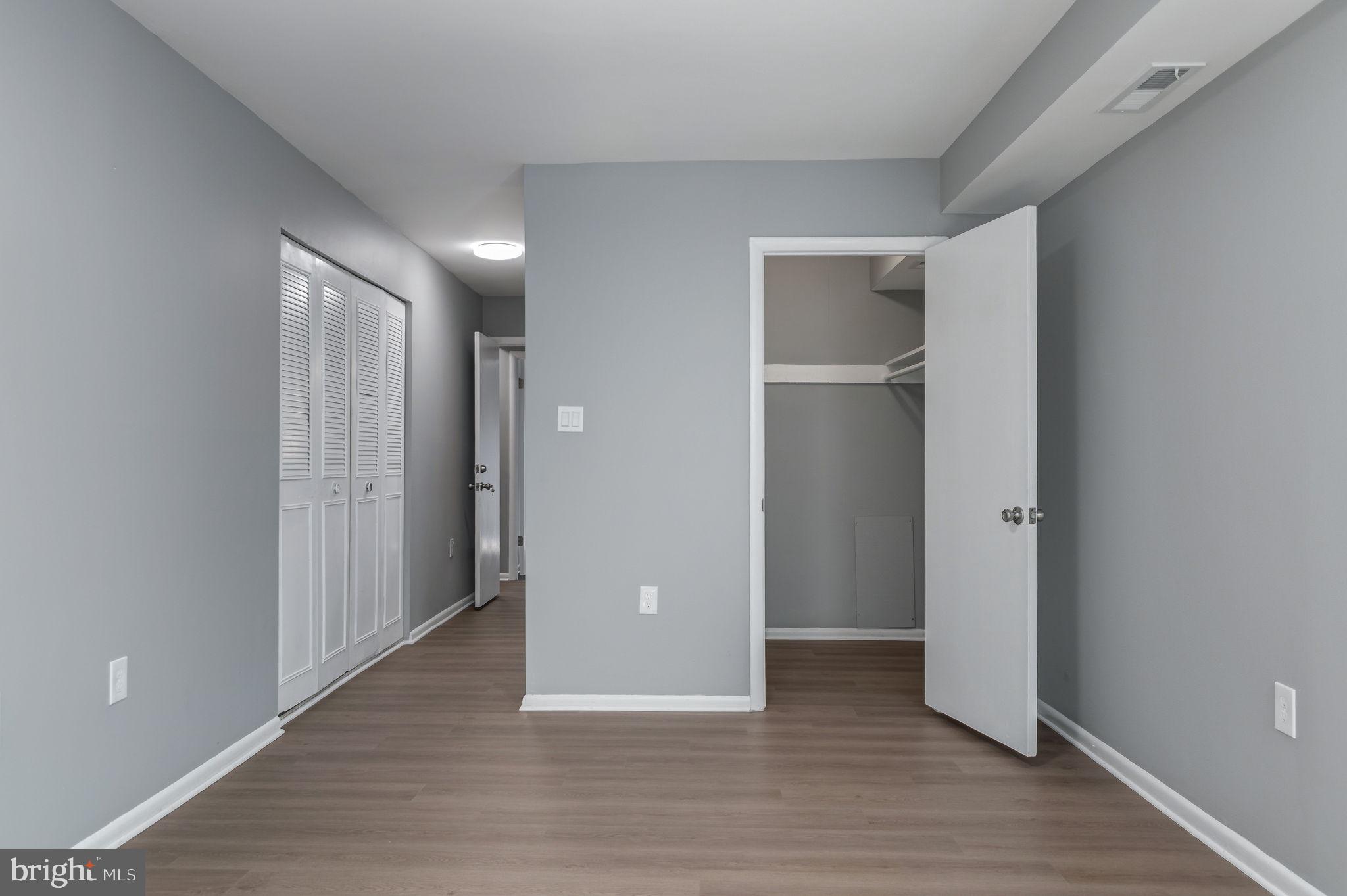 WOODBURN VILLAGE - Residential Lease