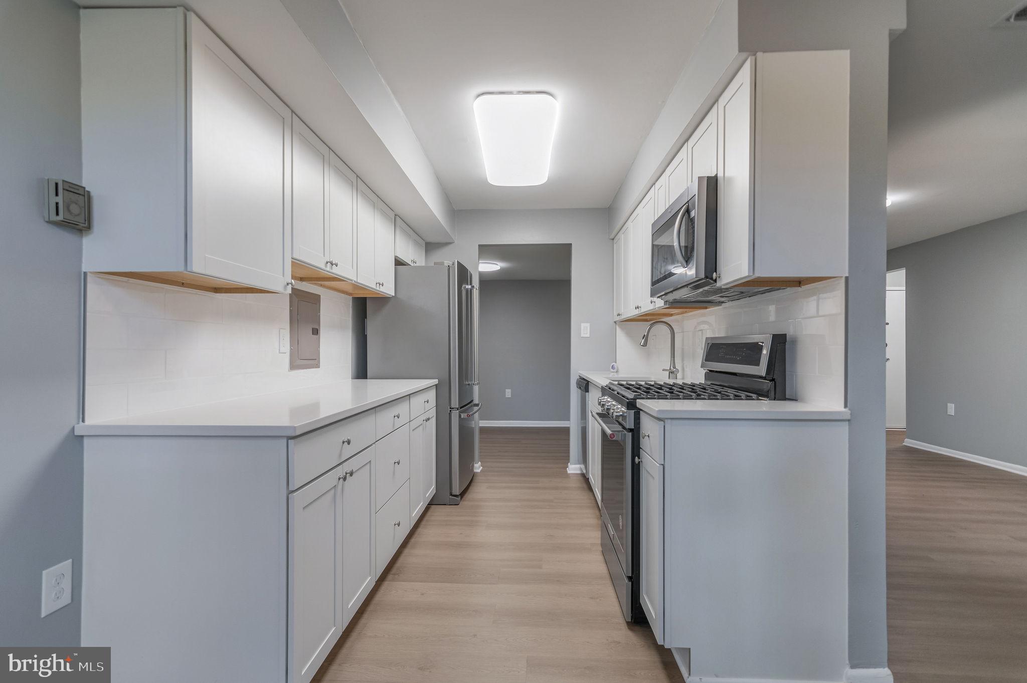 WOODBURN VILLAGE - Residential Lease