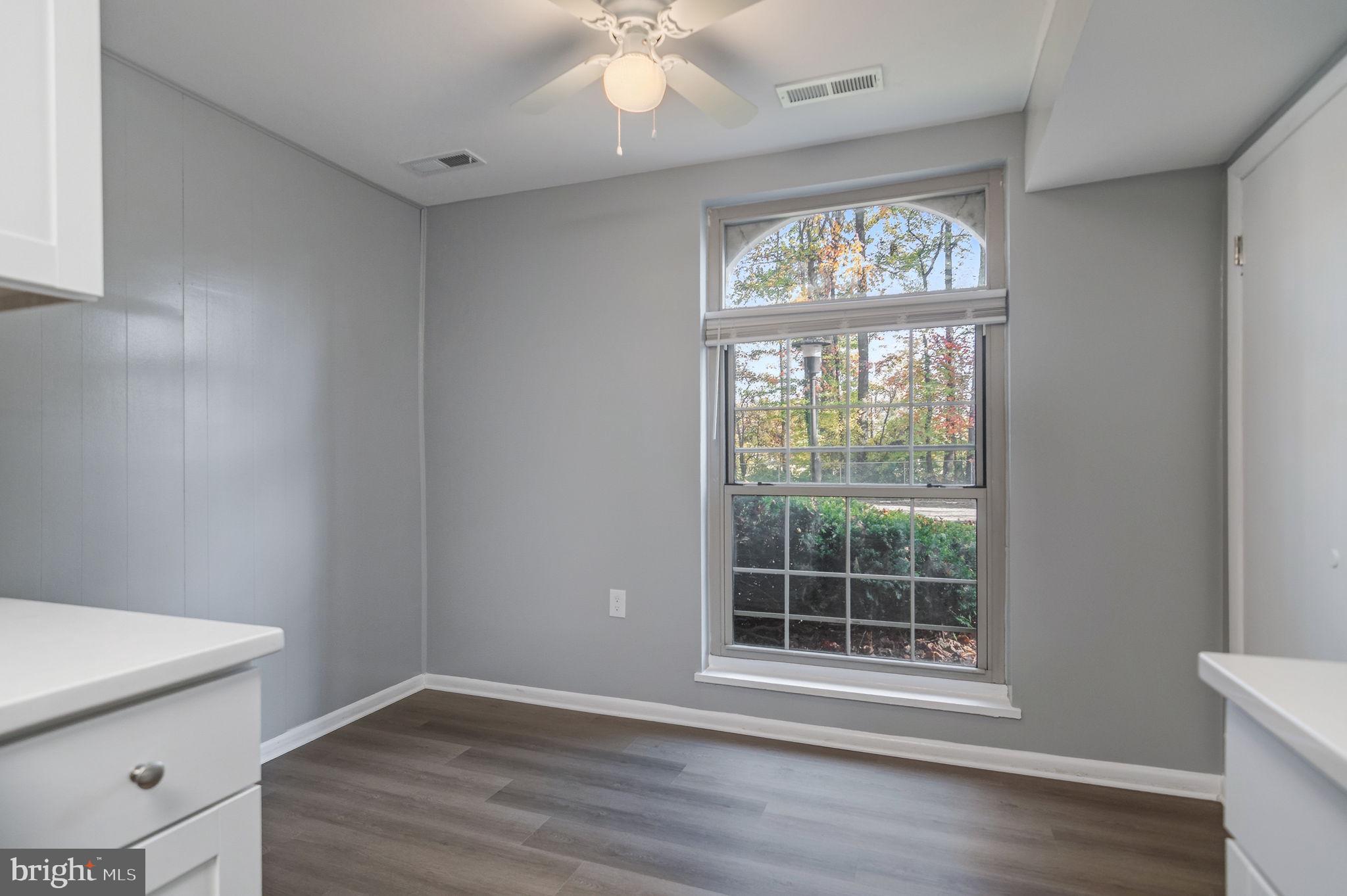 WOODBURN VILLAGE - Residential Lease