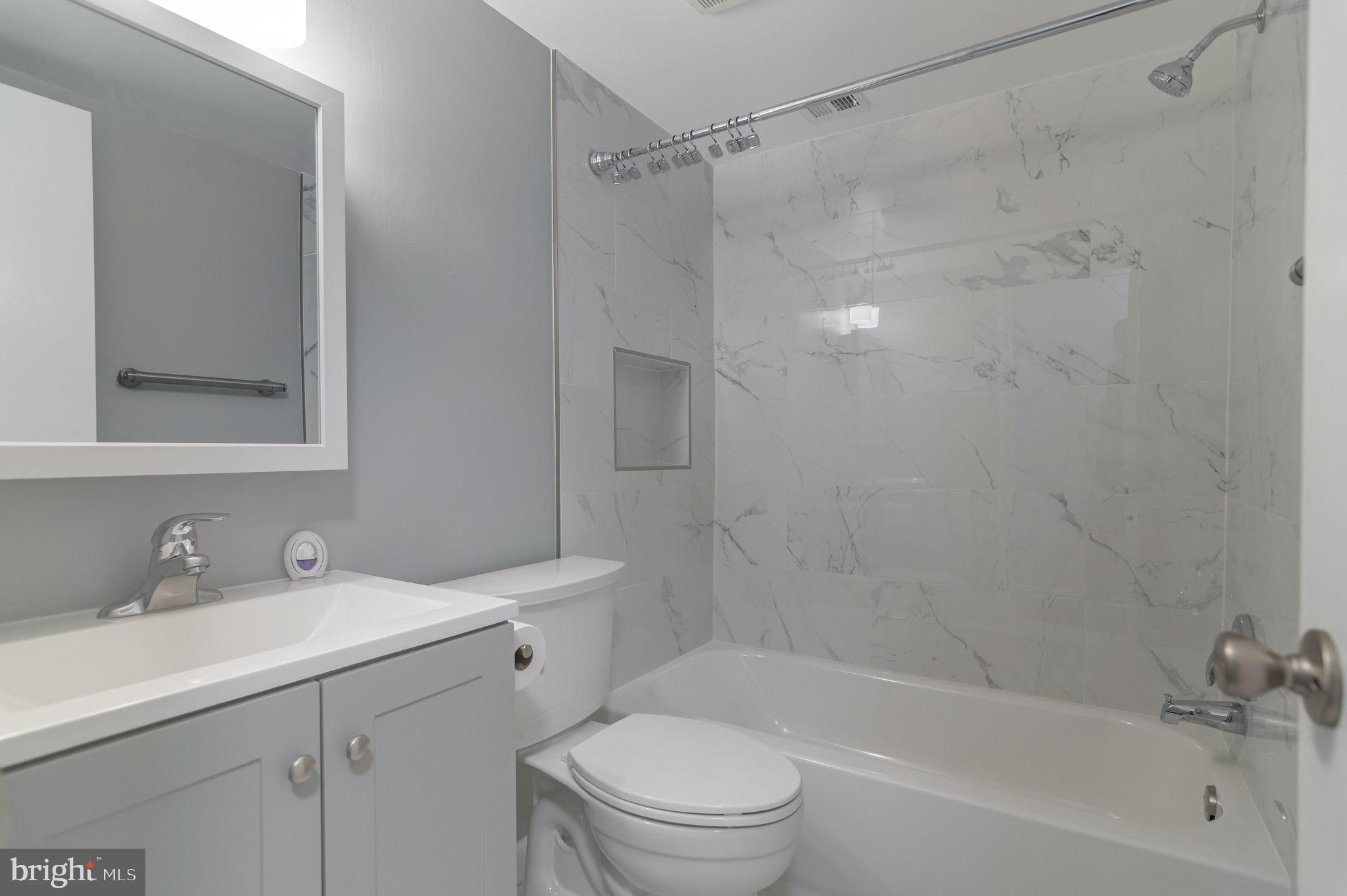 WOODBURN VILLAGE - Residential Lease