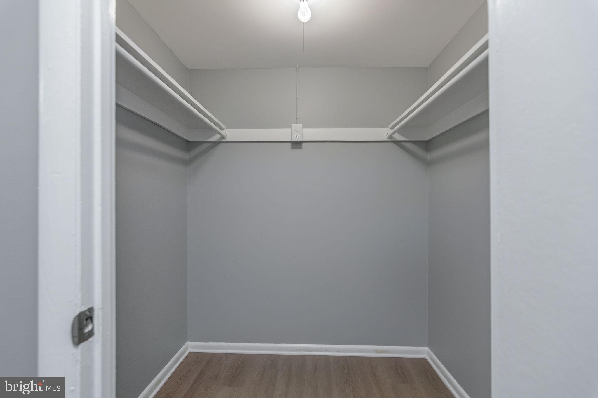 WOODBURN VILLAGE - Residential Lease