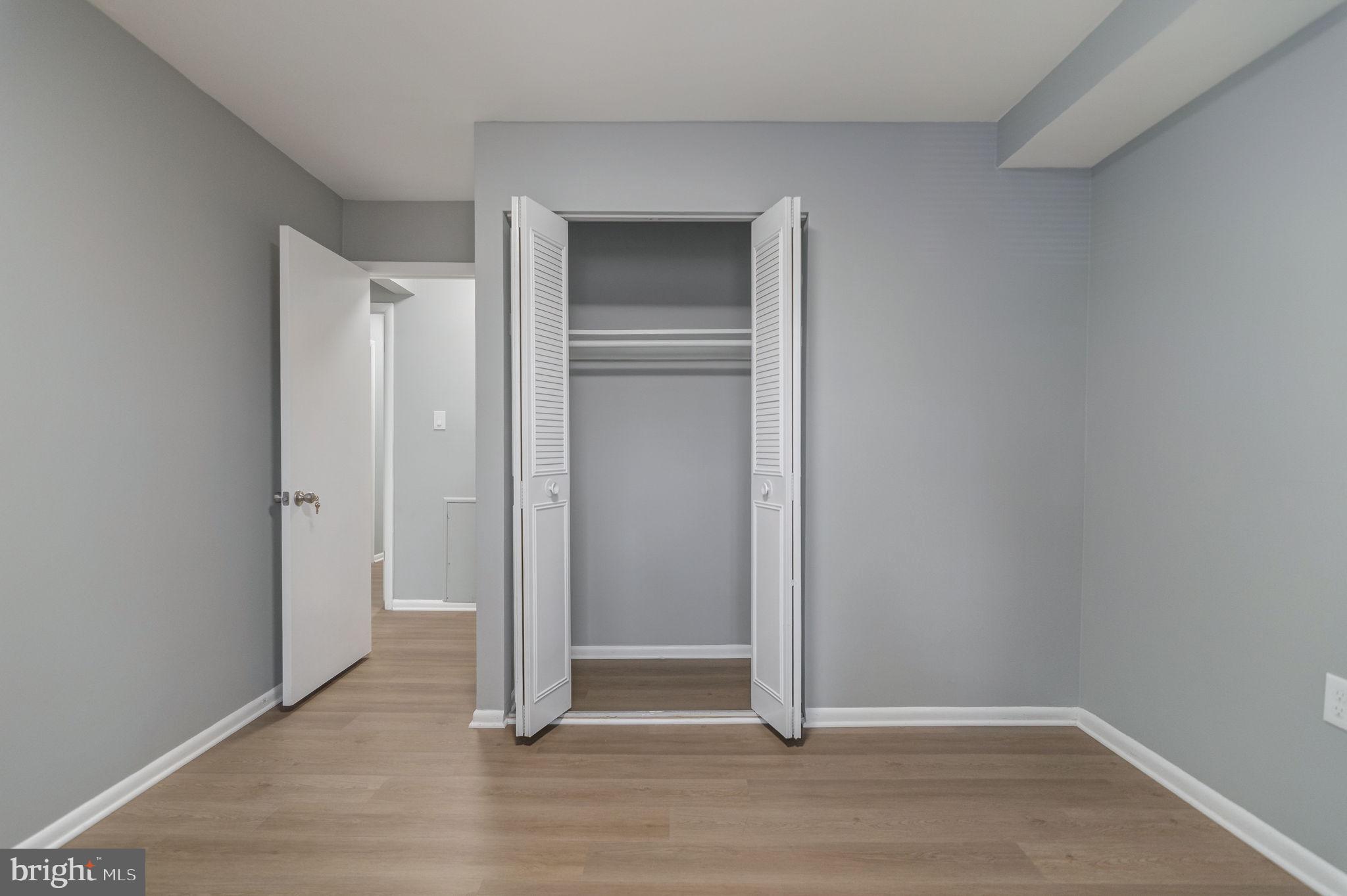 WOODBURN VILLAGE - Residential Lease