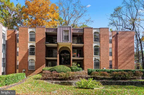 3356 Woodburn Rd Unit T3, Annandale, VA MLS: VAFX2277794