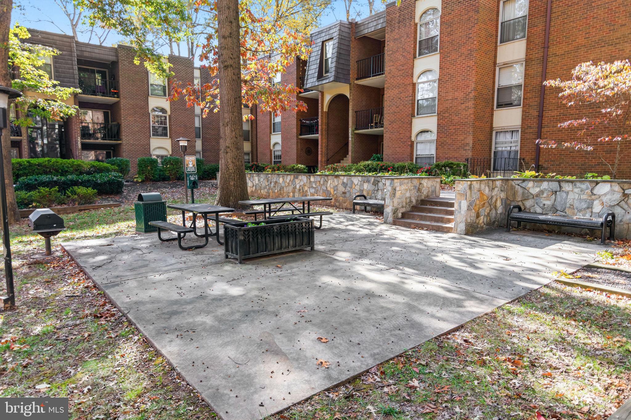 WOODBURN VILLAGE - Residential Lease