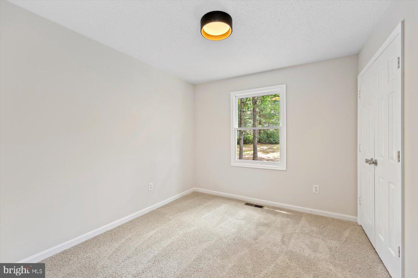 LAKE WILDERNESS - Residential