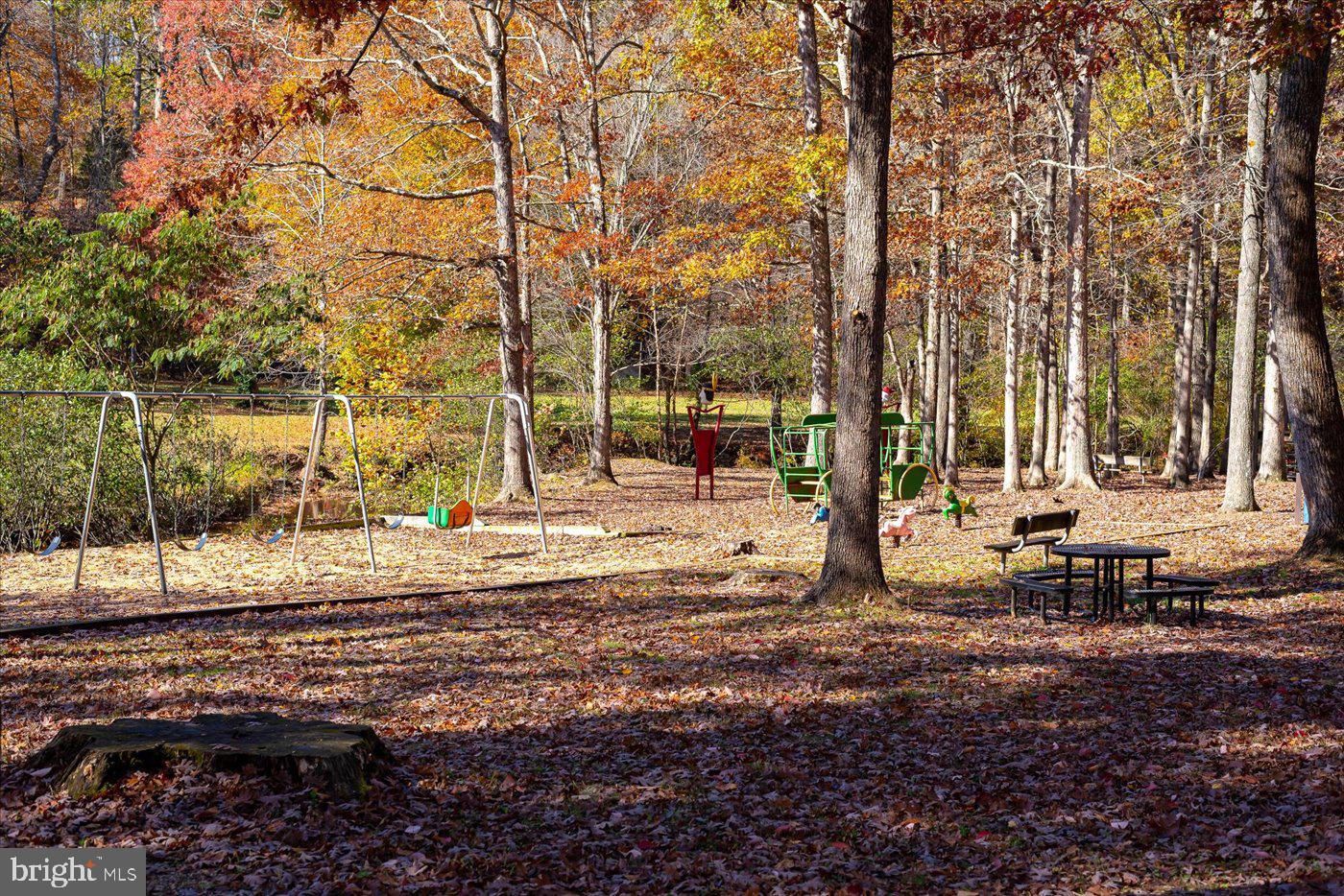 LAKE WILDERNESS - Residential