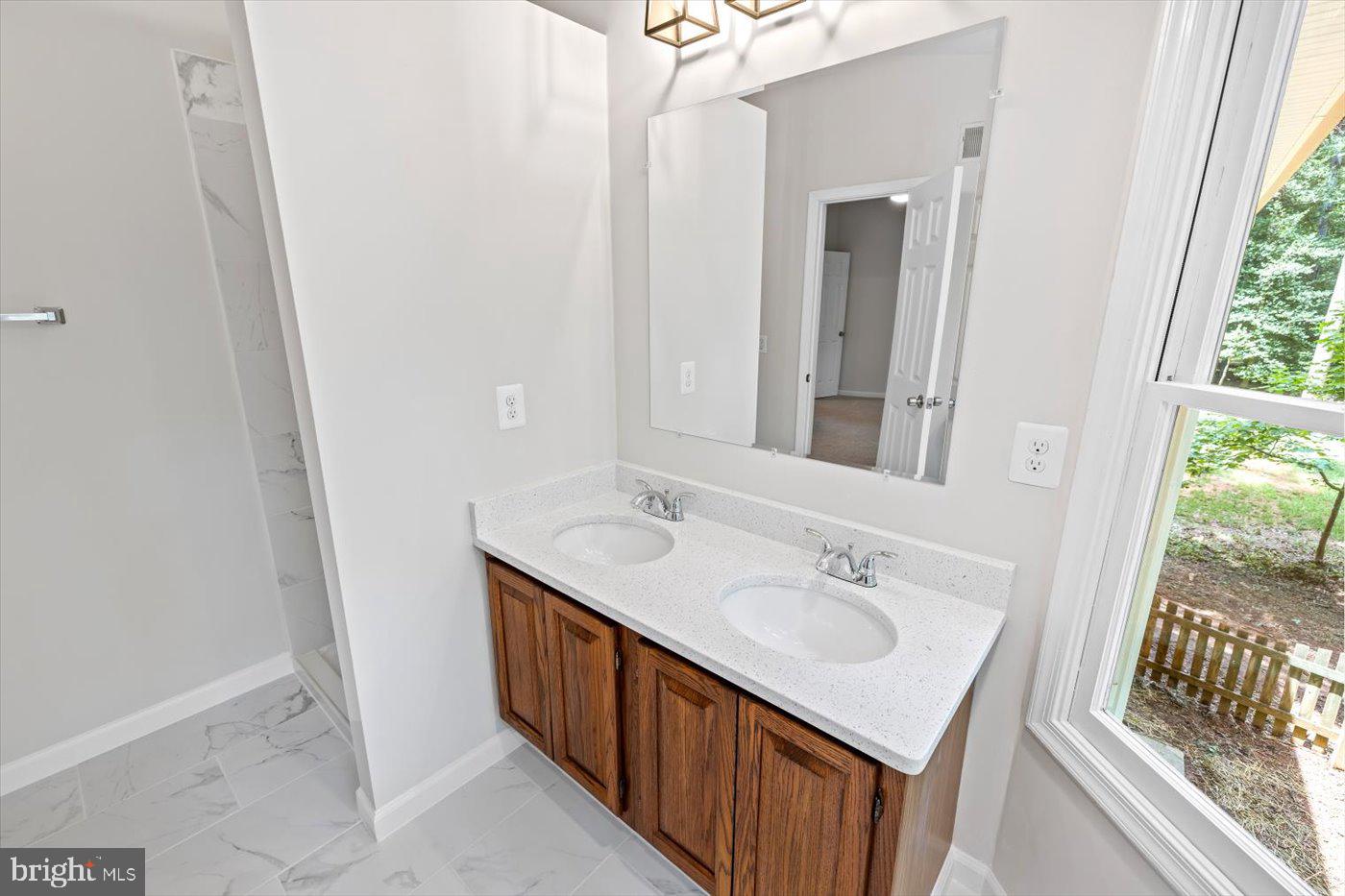 LAKE WILDERNESS - Residential