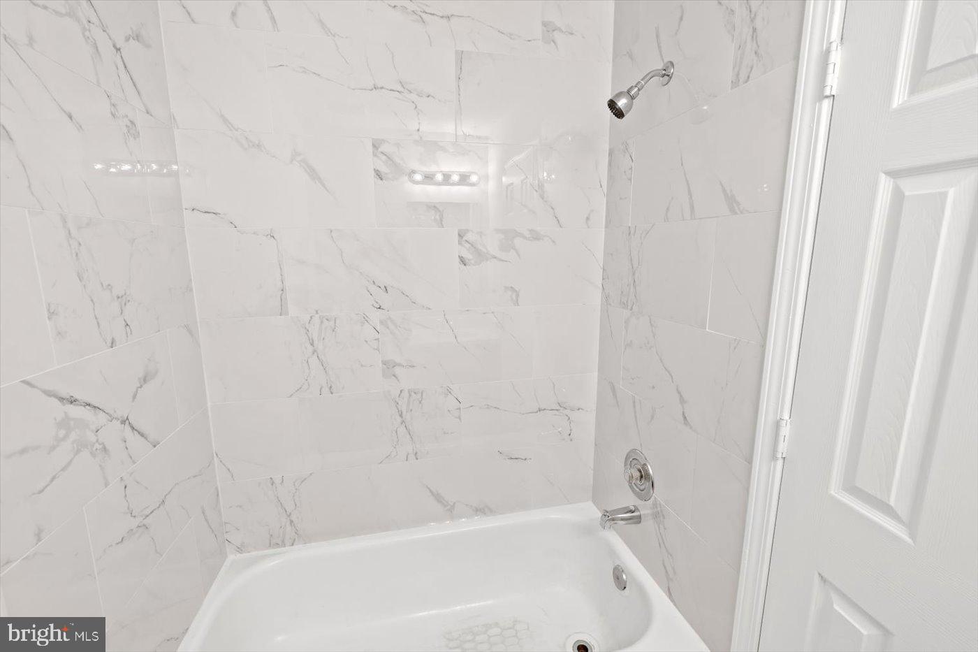 LAKE WILDERNESS - Residential