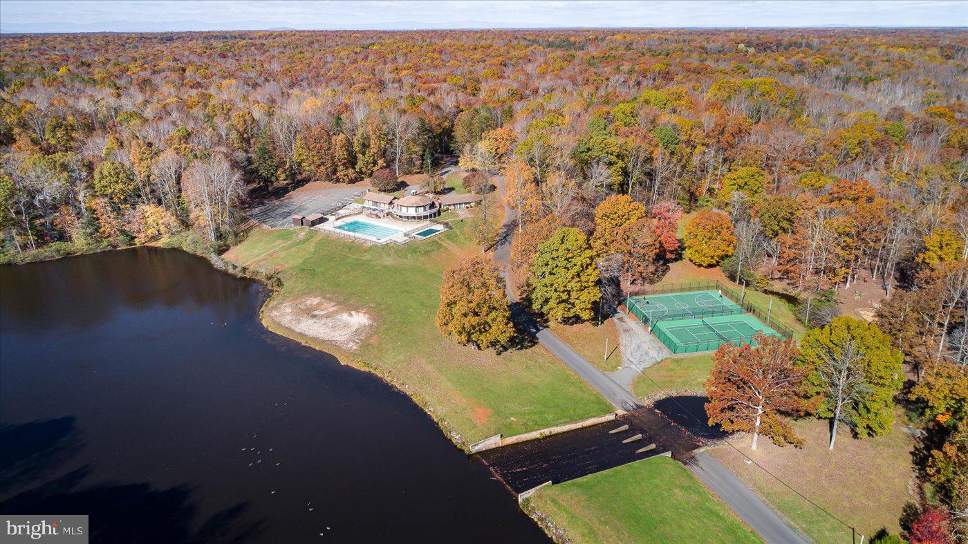 LAKE WILDERNESS - Residential