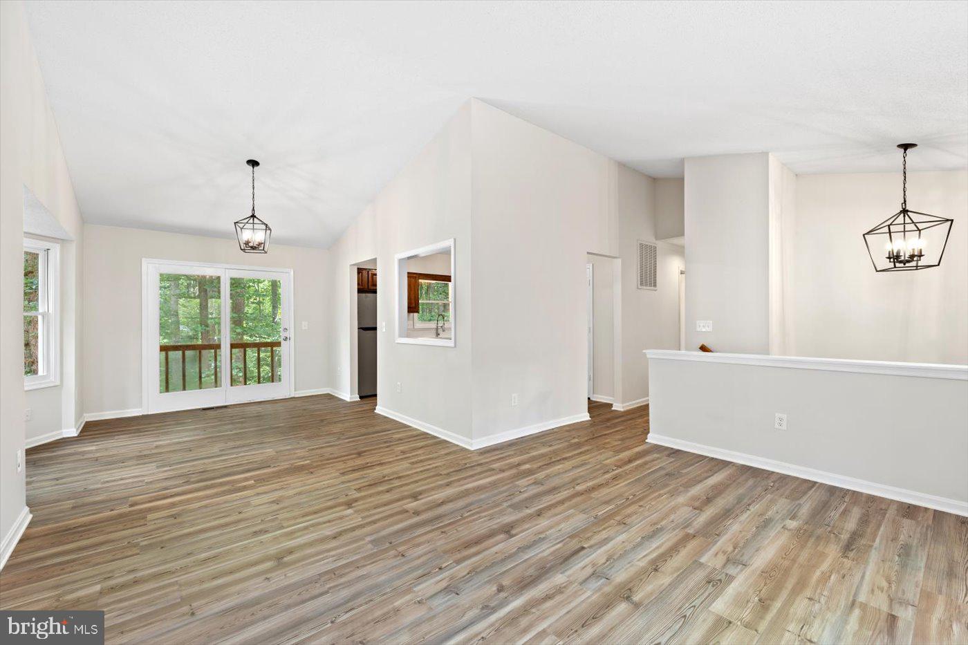 LAKE WILDERNESS - Residential