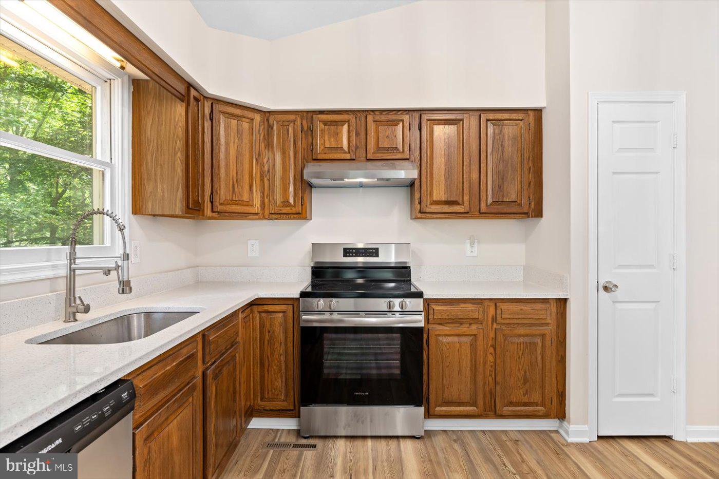 LAKE WILDERNESS - Residential