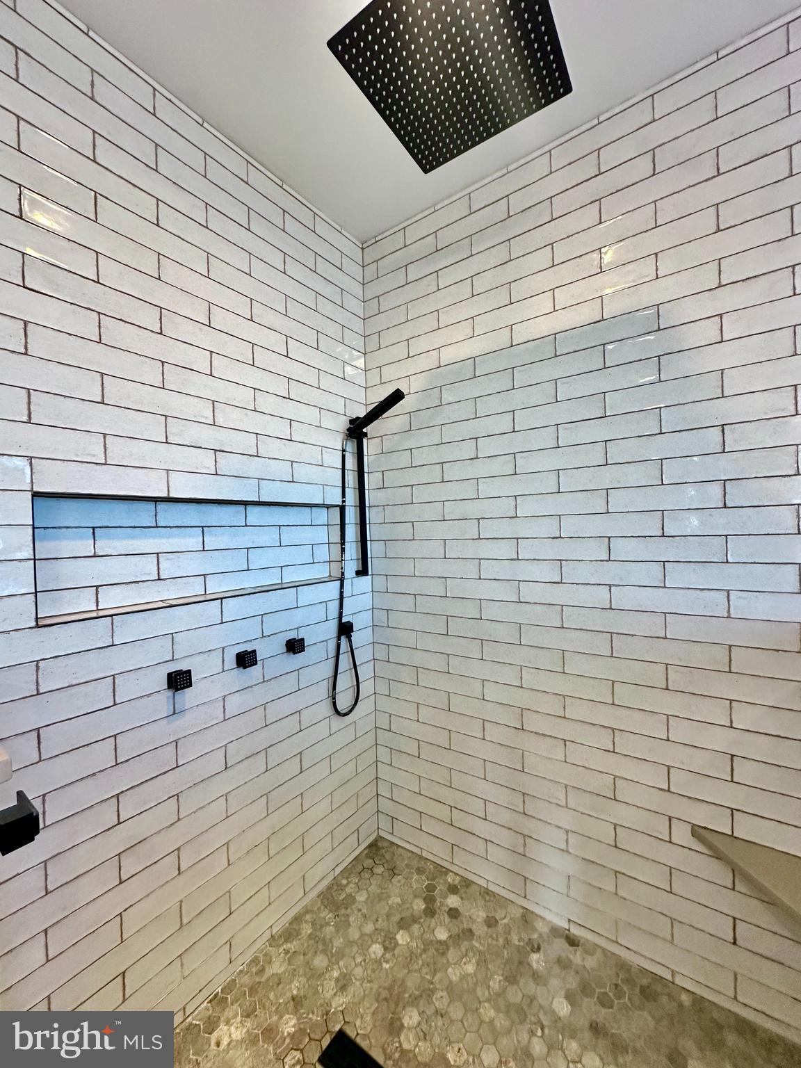 KENT ISLAND ESTATES - Residential