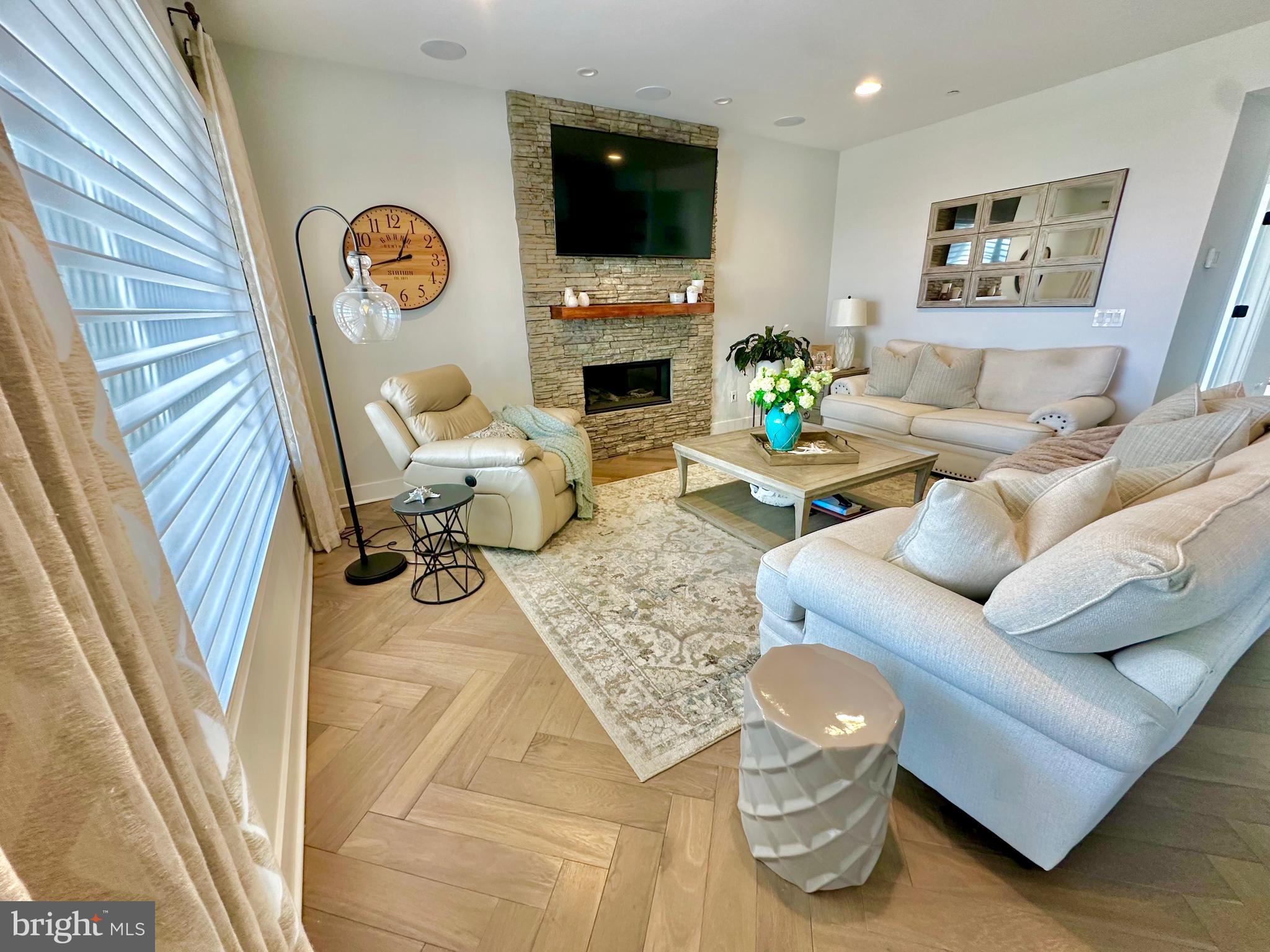 KENT ISLAND ESTATES - Residential