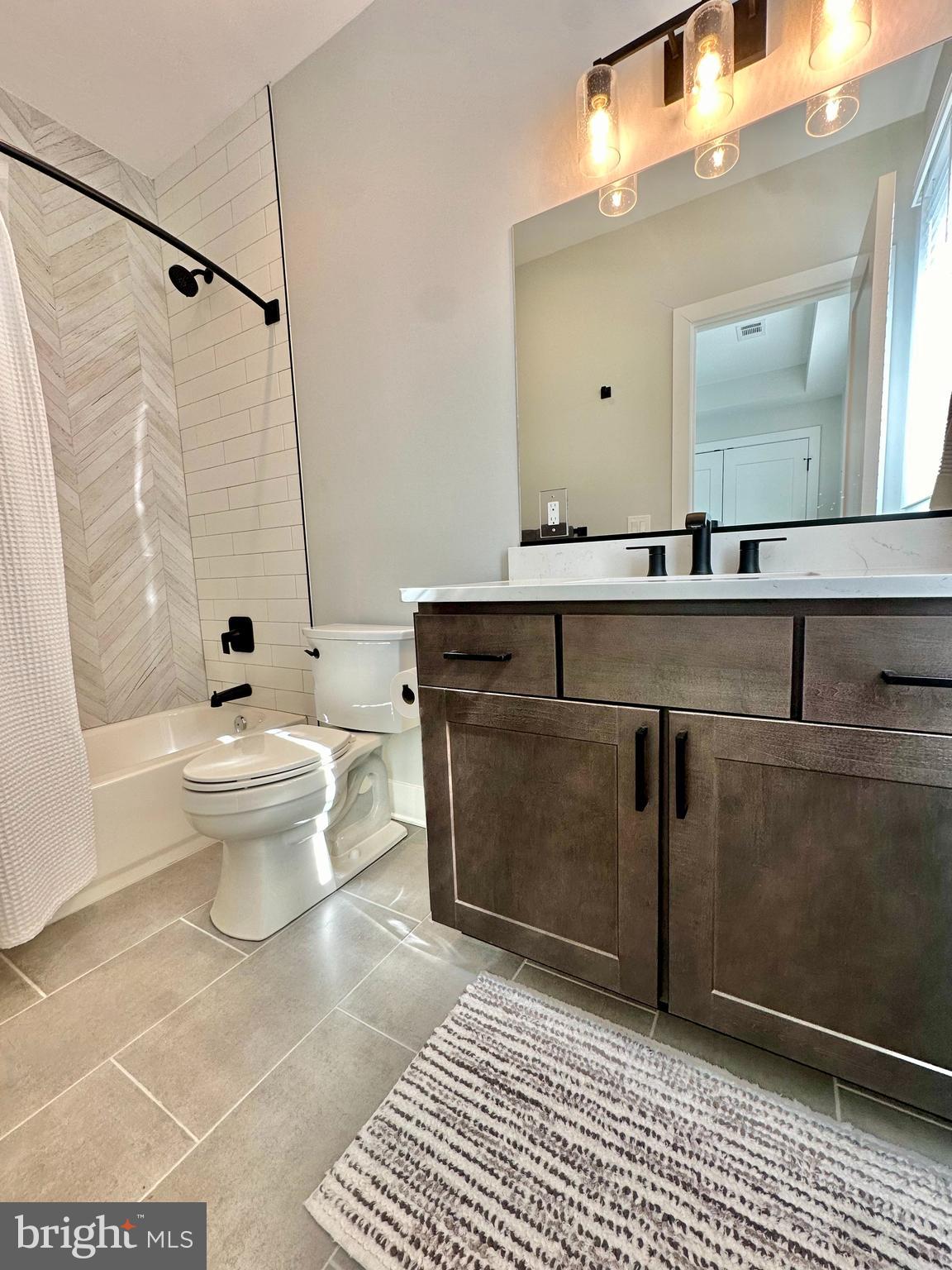 KENT ISLAND ESTATES - Residential