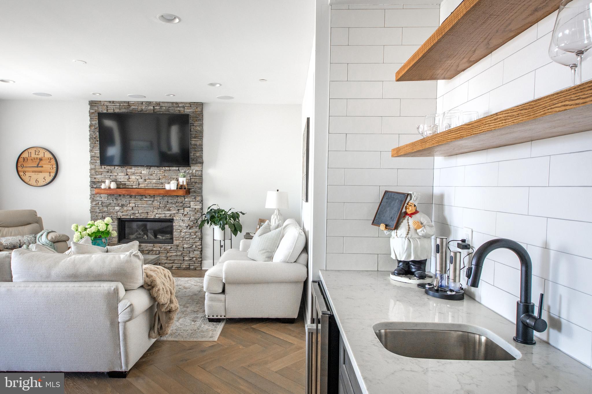 KENT ISLAND ESTATES - Residential