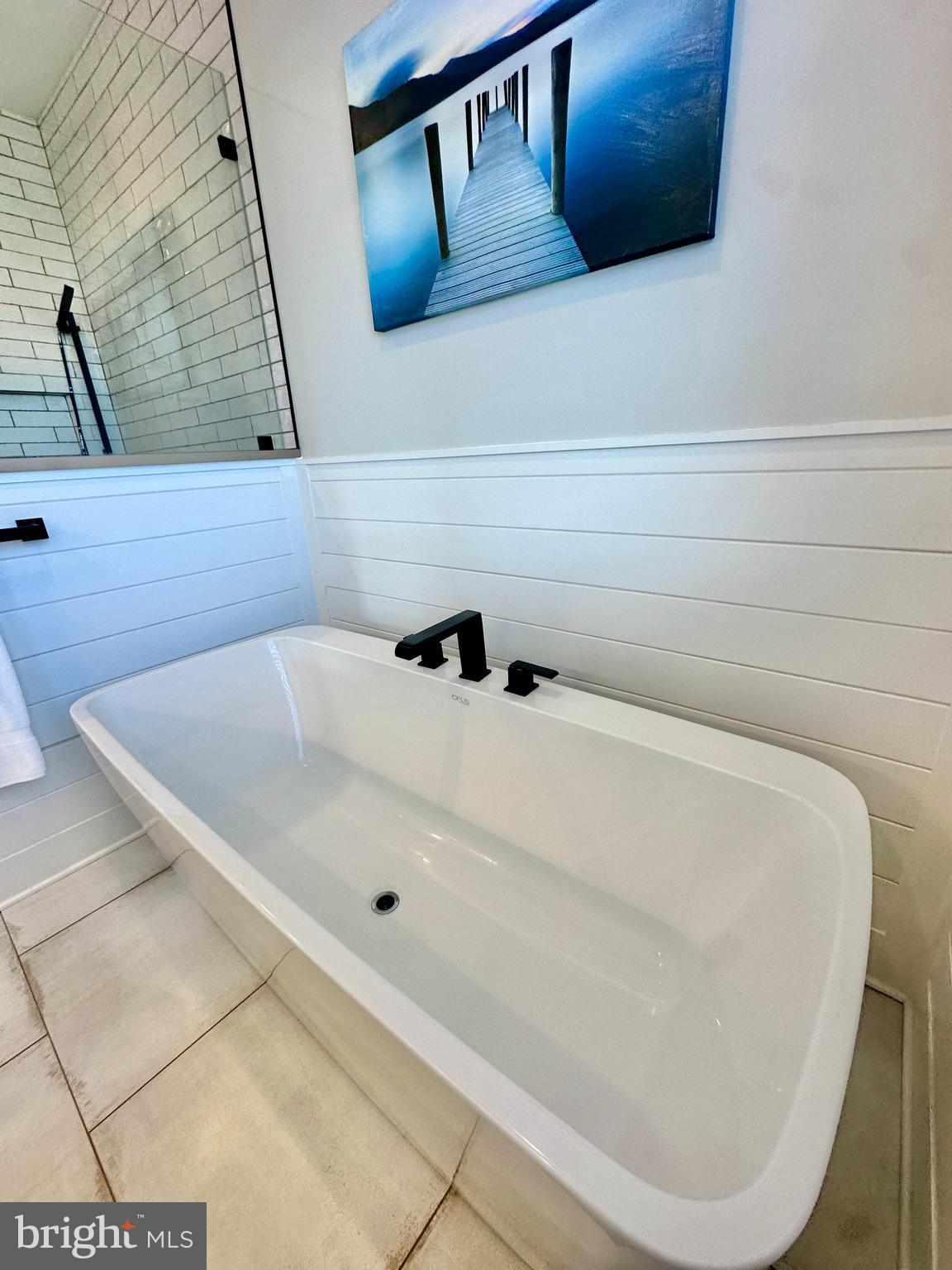 KENT ISLAND ESTATES - Residential