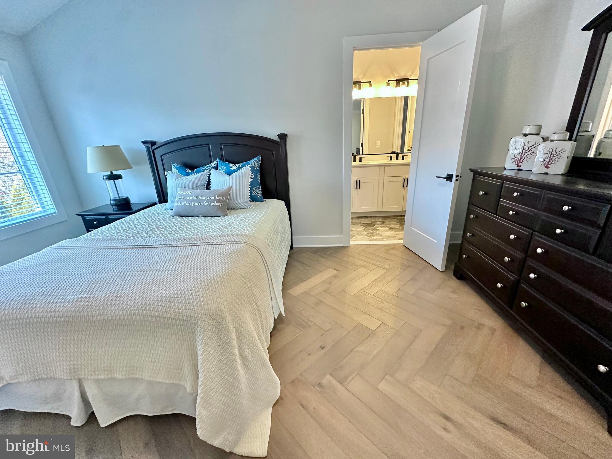 KENT ISLAND ESTATES - Residential