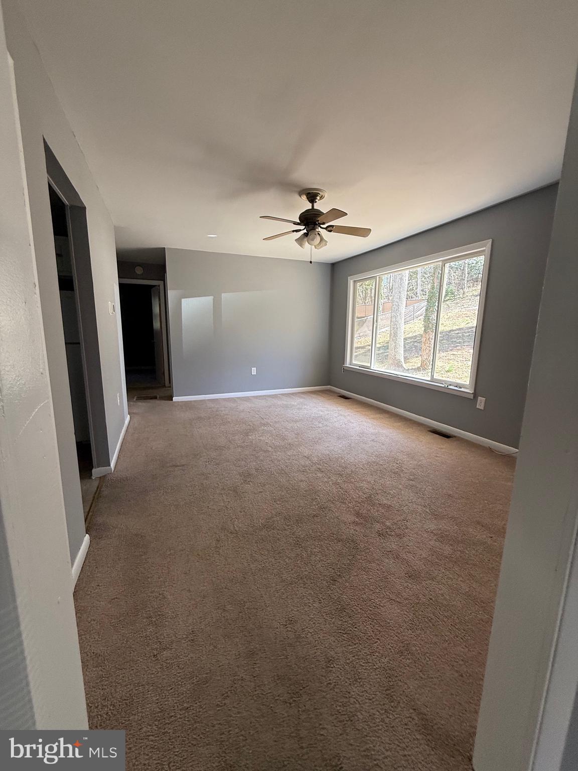 WHITE SANDS - Residential Lease