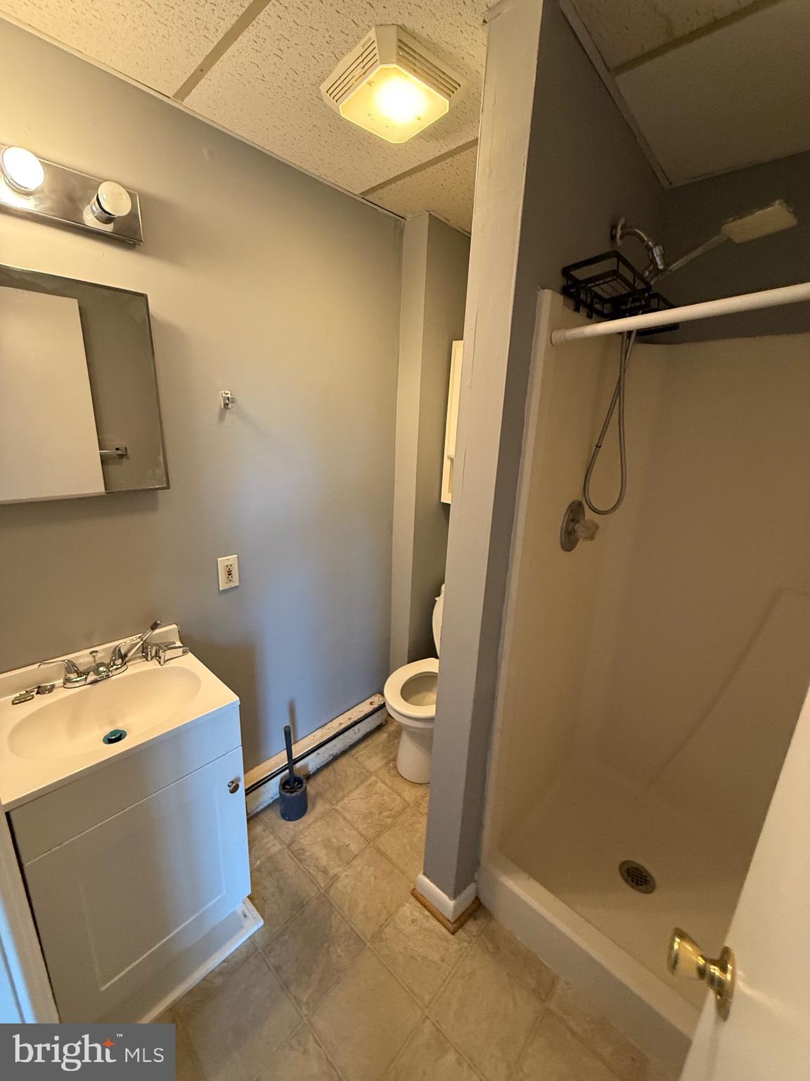 WHITE SANDS - Residential Lease