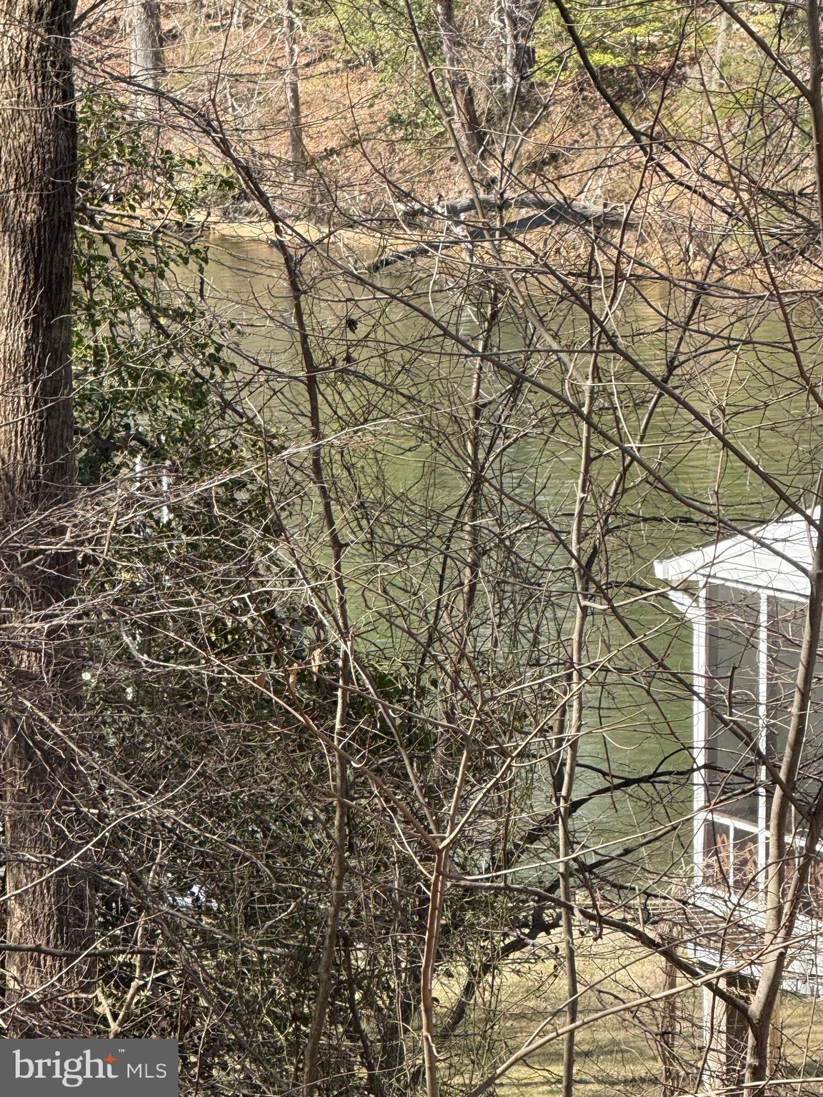 WHITE SANDS - Residential Lease