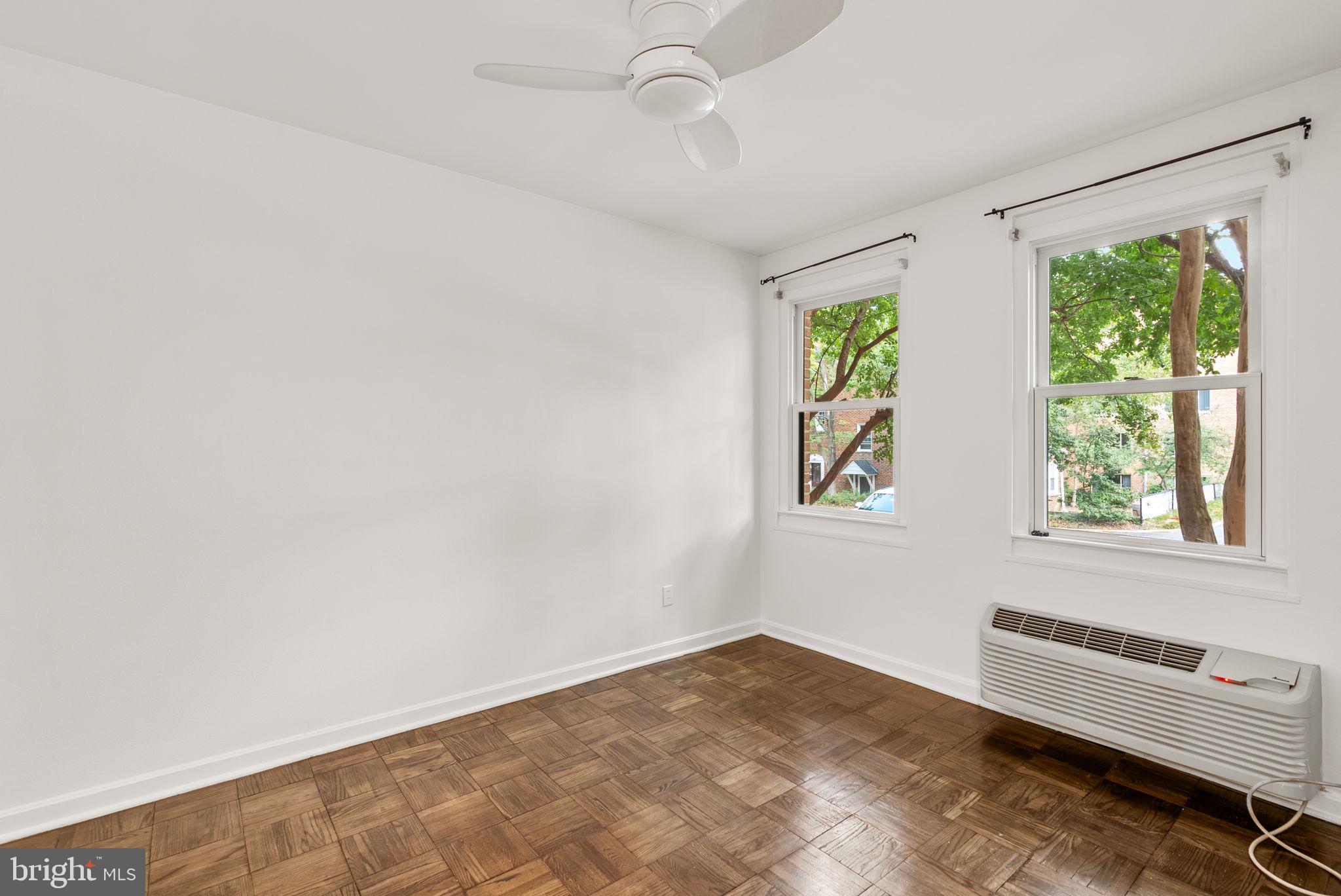 CHEVY CHASE PARK - Residential