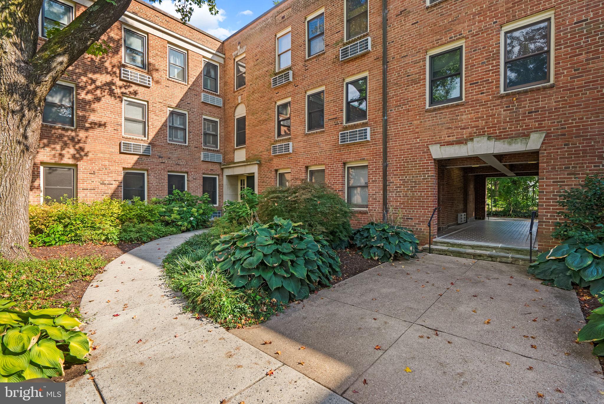 CHEVY CHASE PARK - Residential