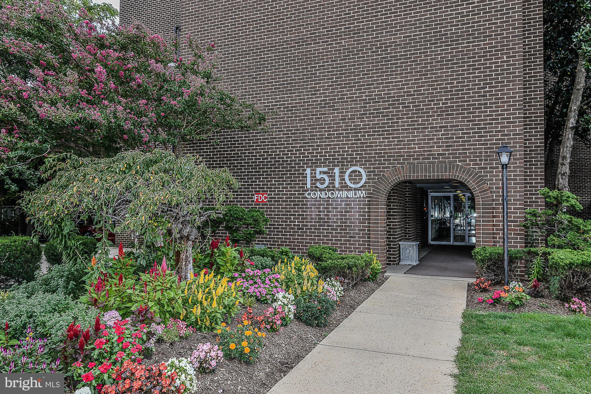 1510 CONDO - Residential