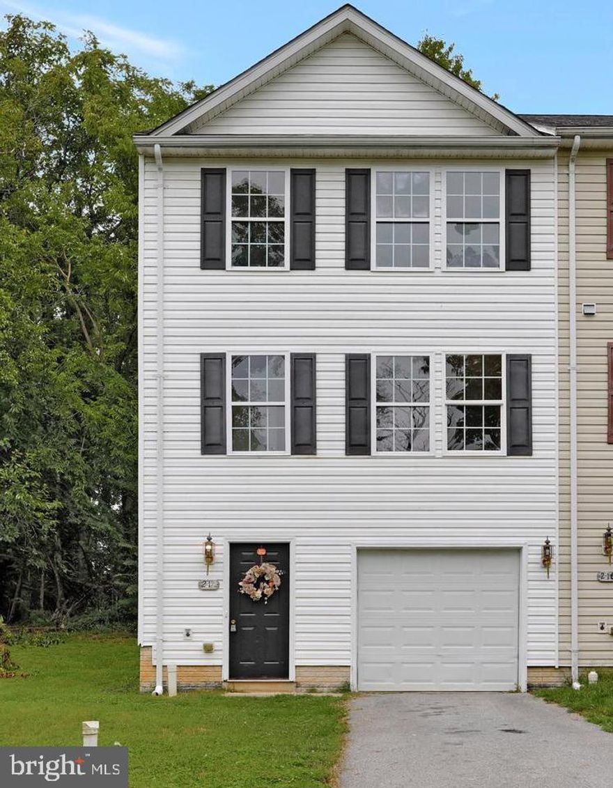 Come see this spacious end unit townhouse conveniently located near downtown Charles Town , walking distance to all the local  shopping. food, and the Farmers Market held on Saturday mornings. You will love all this 3 bedroom 2.5 bath home has to offer. Some of the features include: Hardwood floors throughout the main level,  granite countertops, stainless steel appliances, wall to wall carpet, 1 car garage w/ remote, and an improved basement area for room to grow! Washer & dryer convey! Inventory is low and this property can be availbale within 30 days! Seller is willing to sell furniture in a seperate agreement if your client is interested.