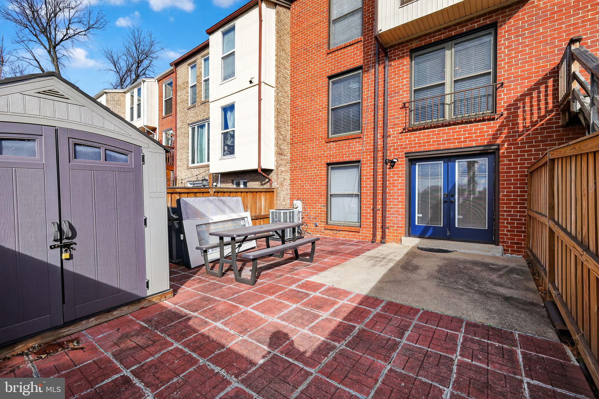 MILL CRK TOWNE EAST - Residential Lease