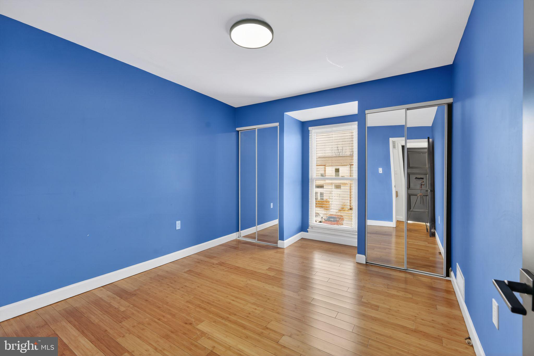 MILL CRK TOWNE EAST - Residential Lease