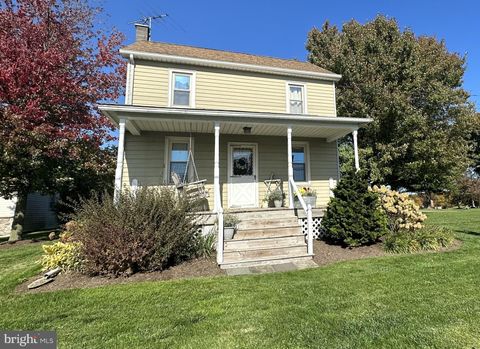 Photo of 171 Martic Heights Dr, Holtwood, PA 17532 (MLS # PALA2043104)