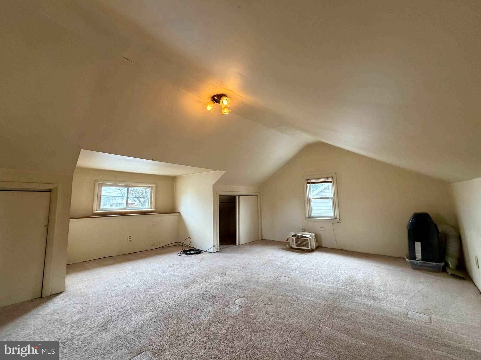 GREENLAND BEACH - Residential Income