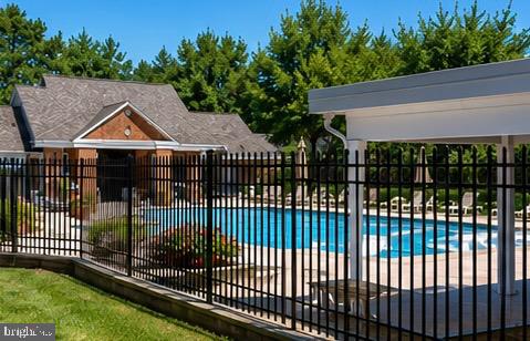 GREENE TREE - Residential