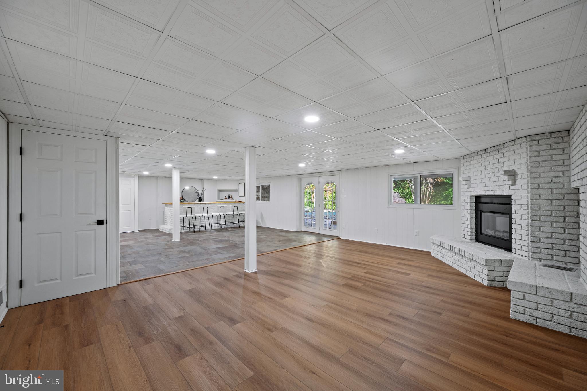 BEAVERBROOK - Residential