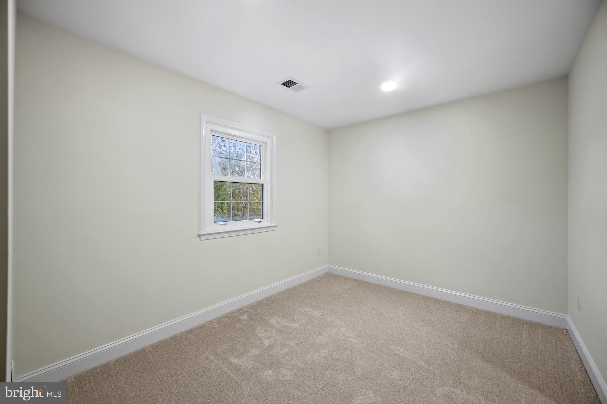 BEAVERBROOK - Residential