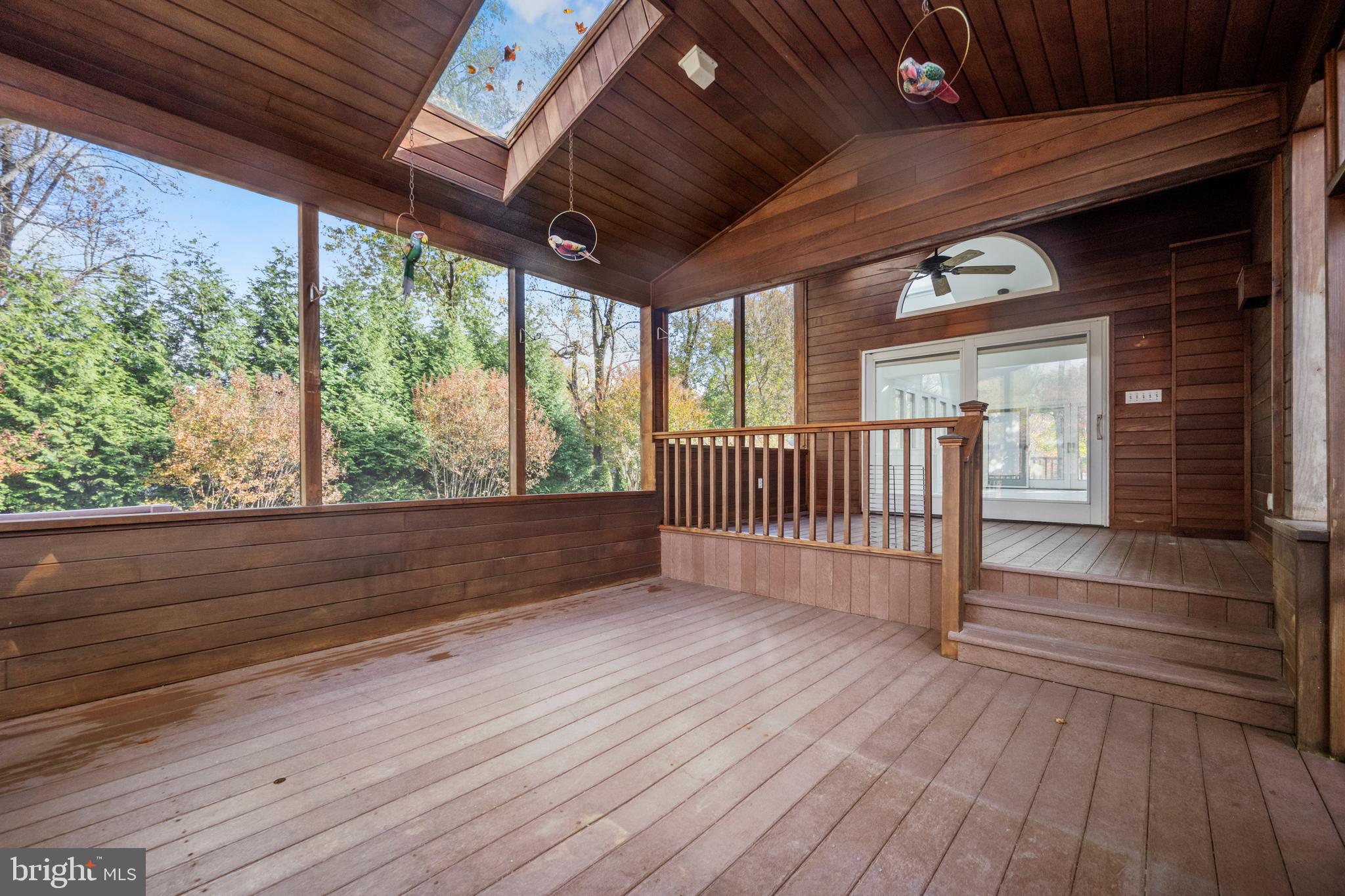 BEAVERBROOK - Residential