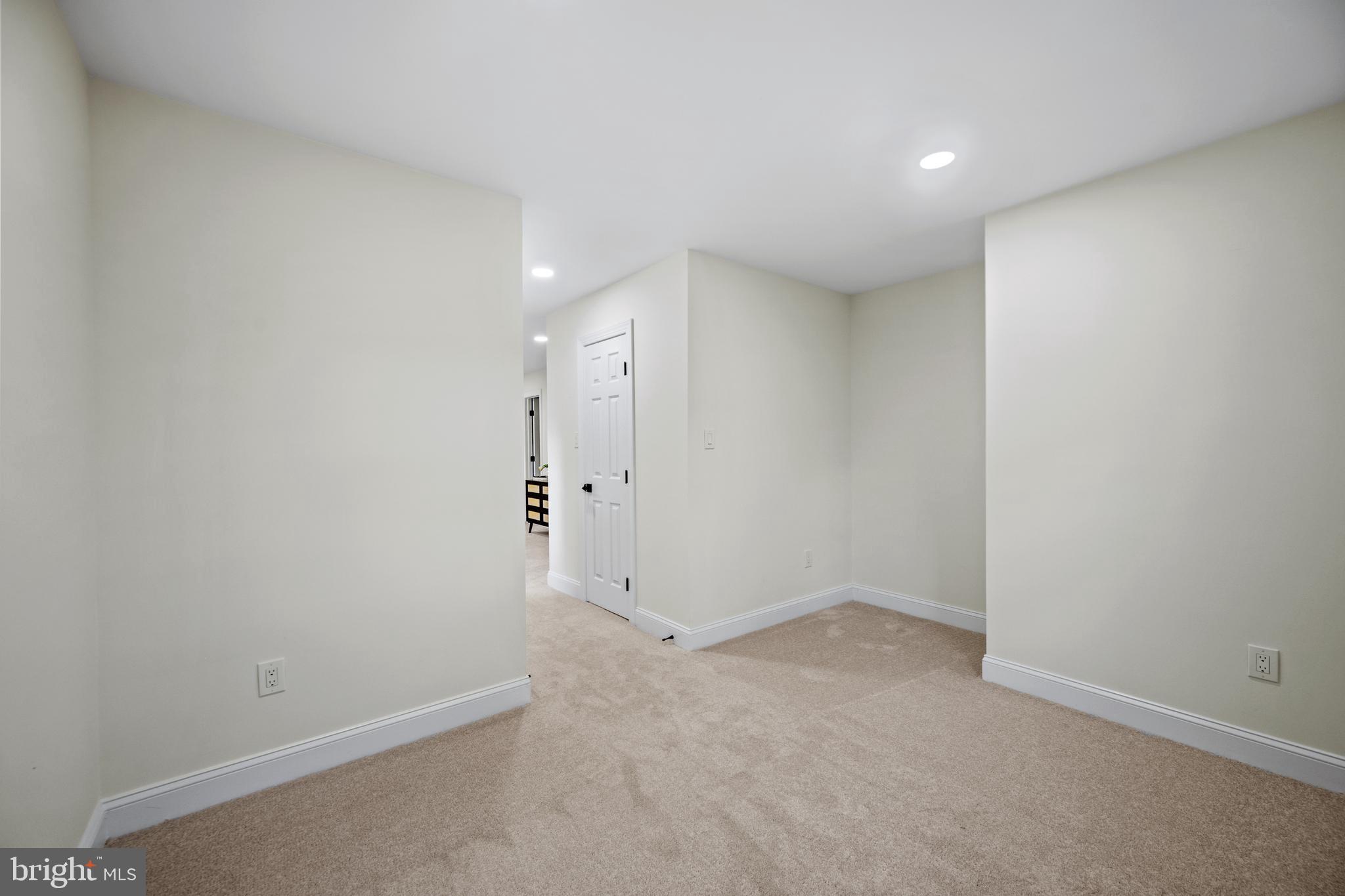 BEAVERBROOK - Residential