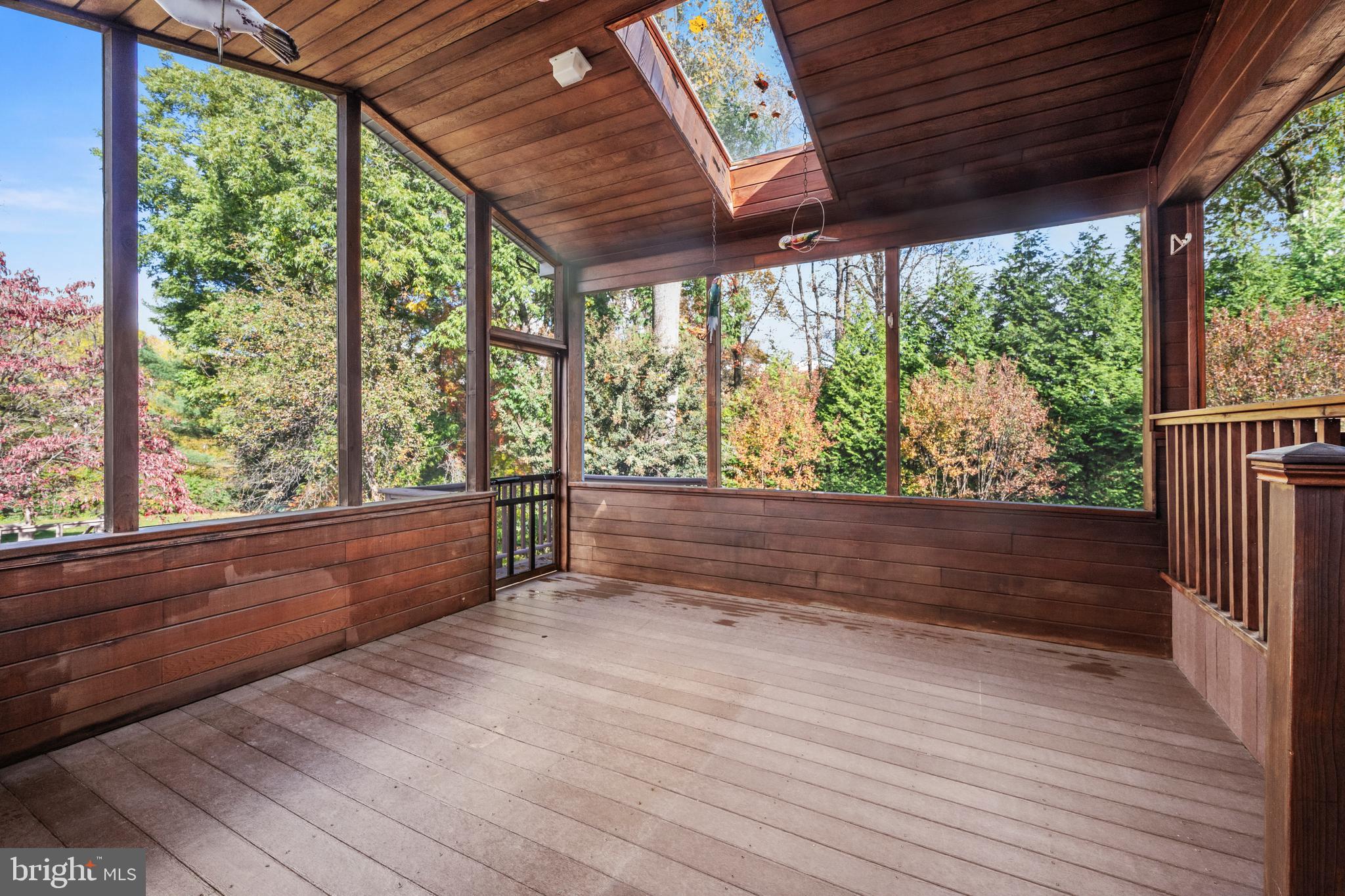 BEAVERBROOK - Residential