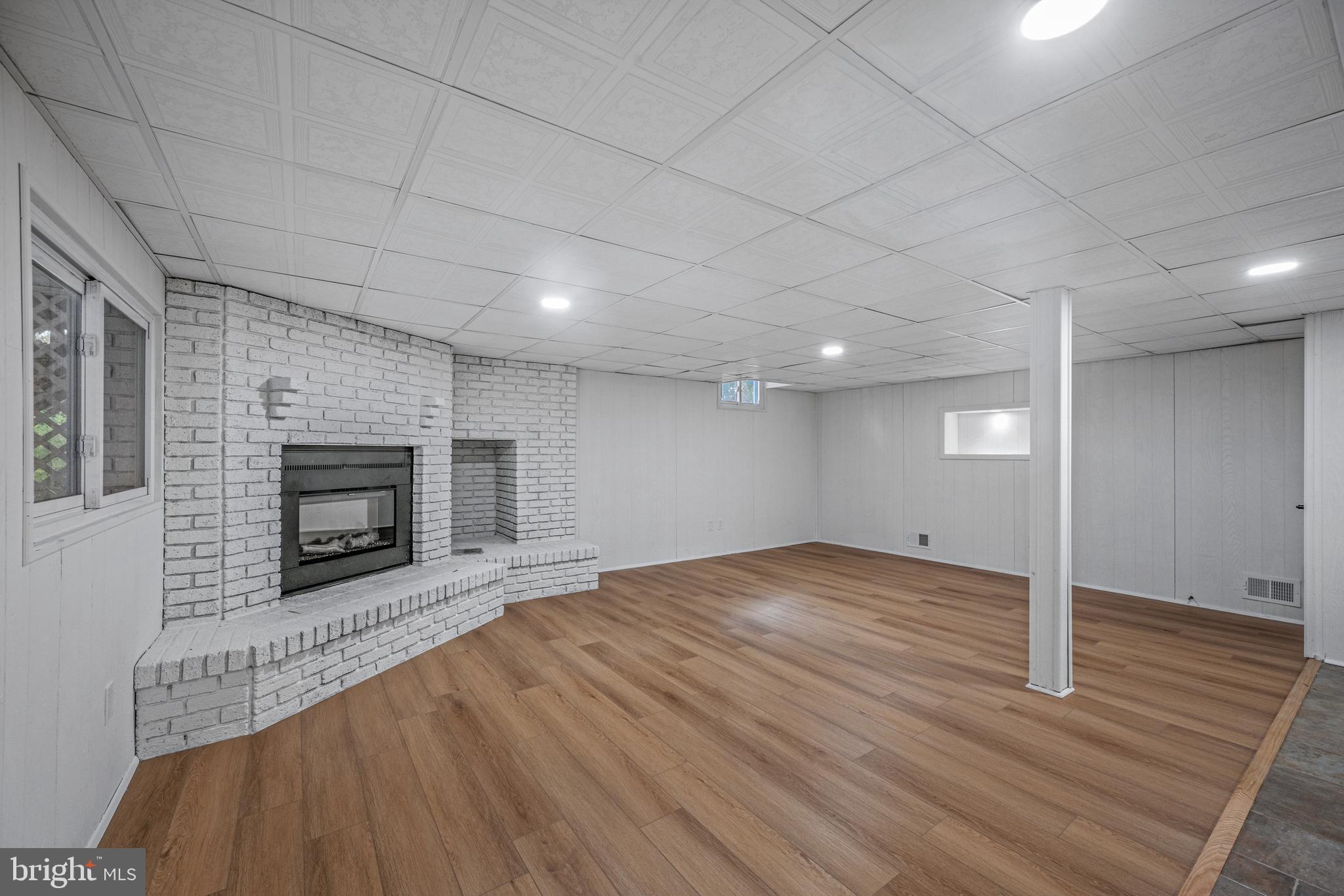 BEAVERBROOK - Residential