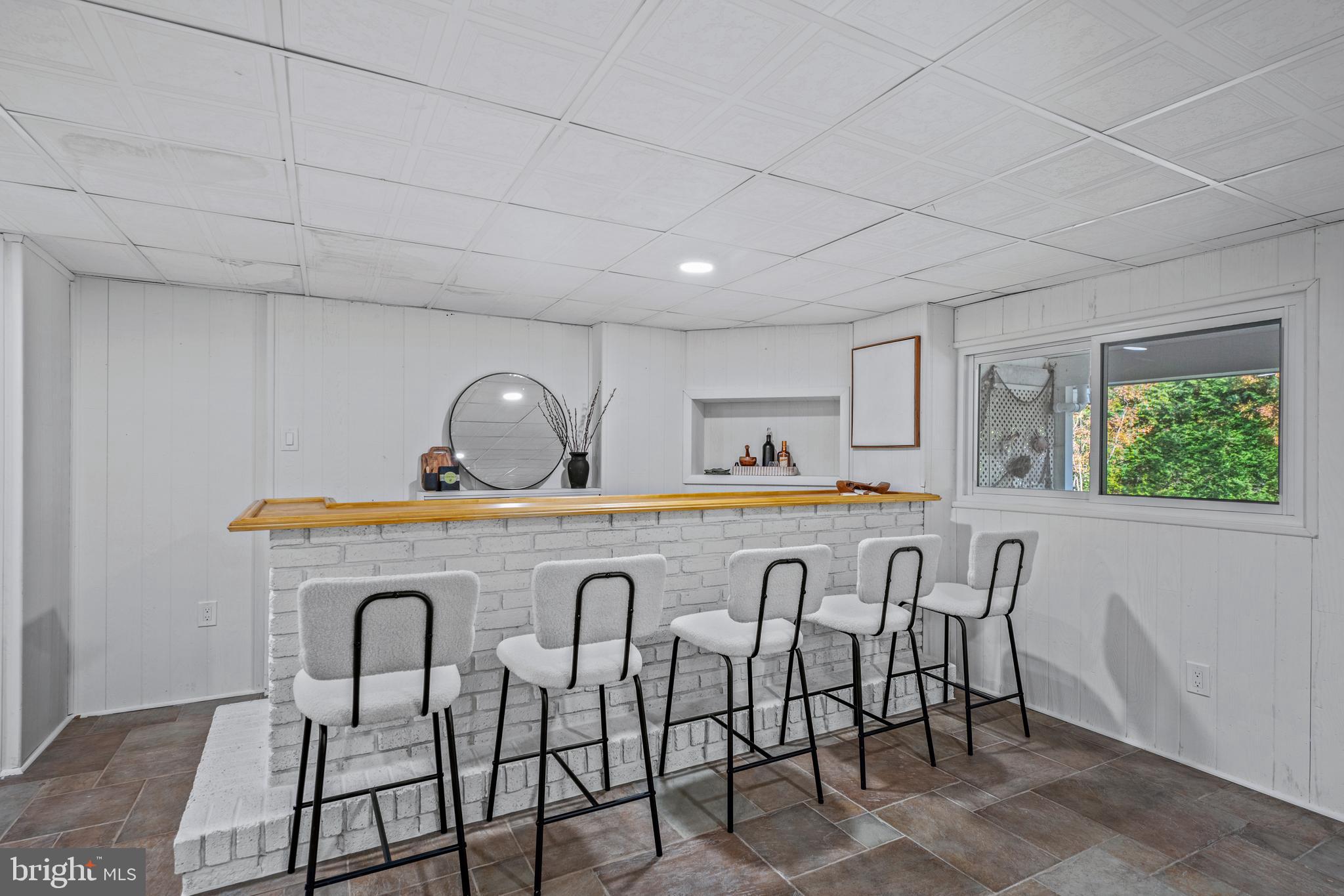 BEAVERBROOK - Residential