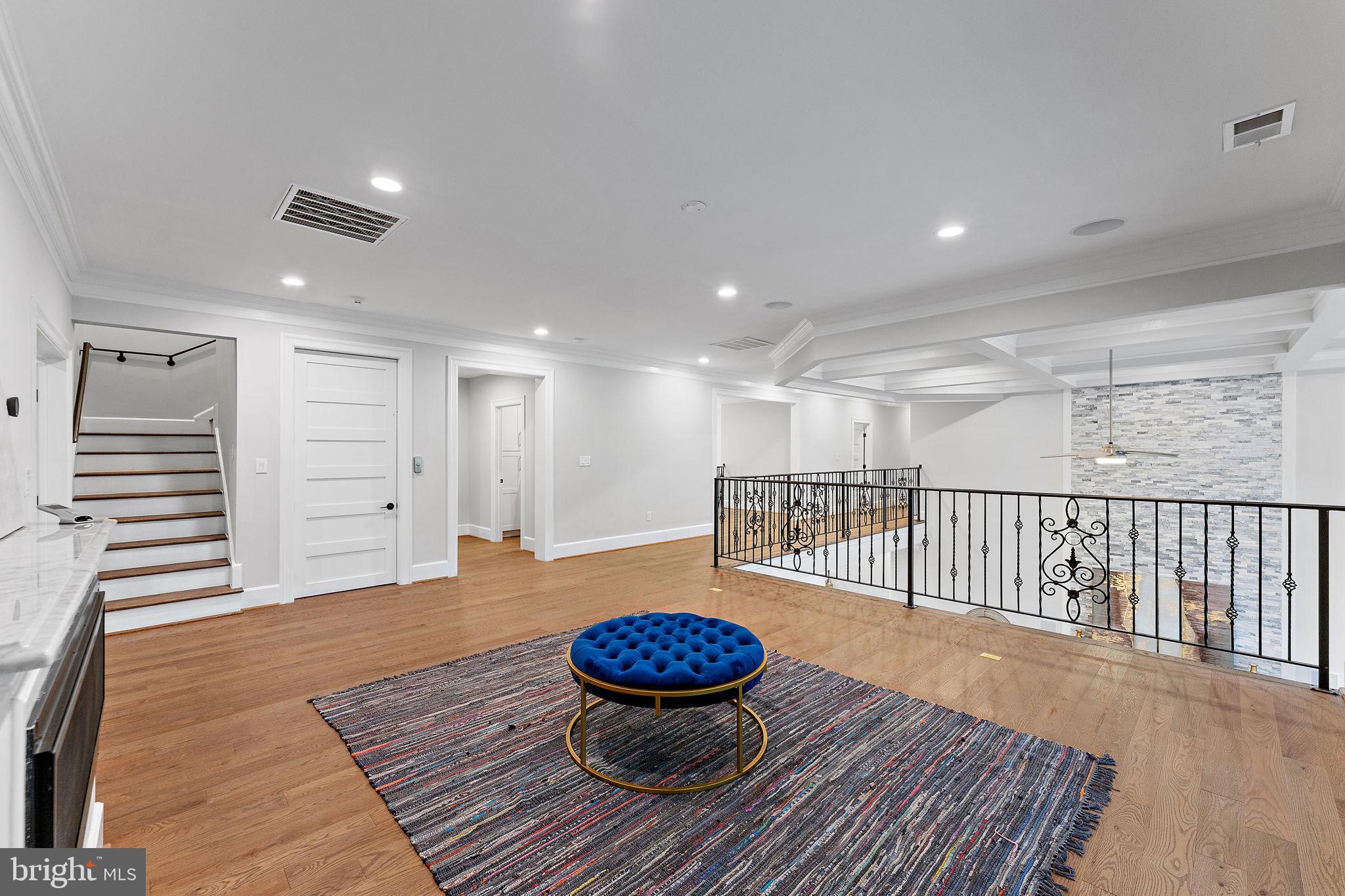 HILL VIEW ESTATES - Residential