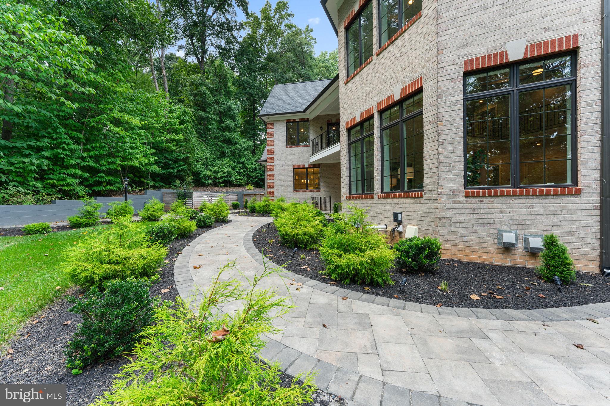 HILL VIEW ESTATES - Residential