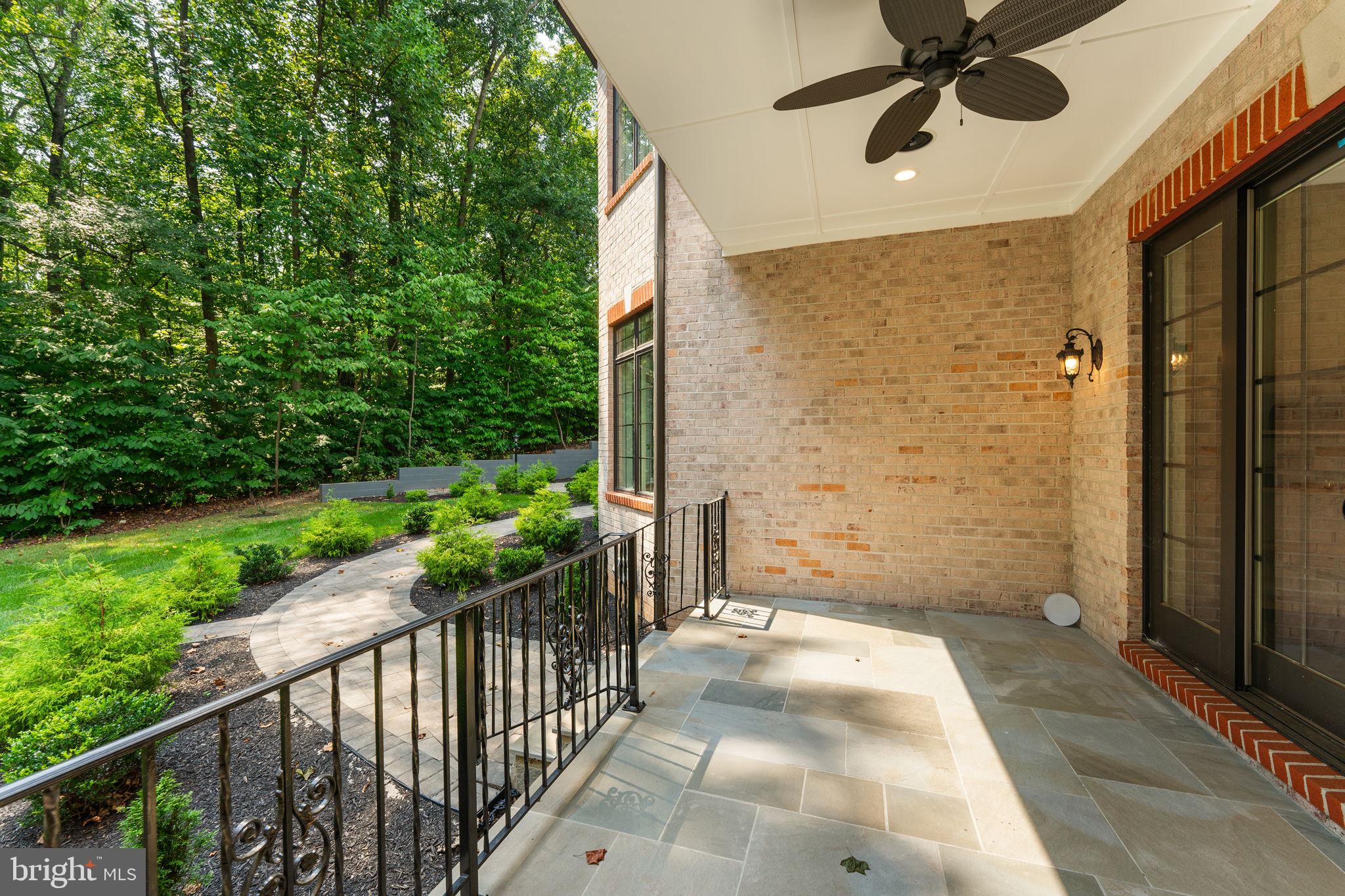 HILL VIEW ESTATES - Residential