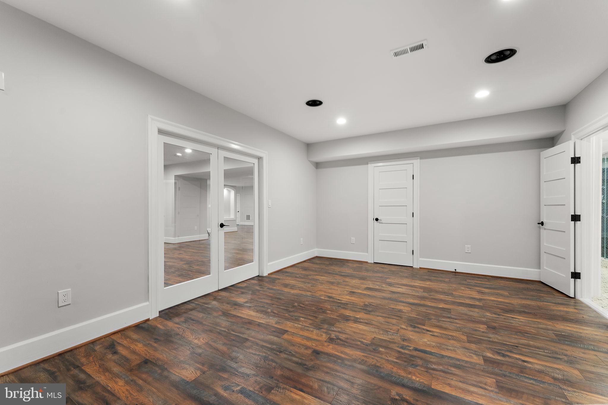 HILL VIEW ESTATES - Residential