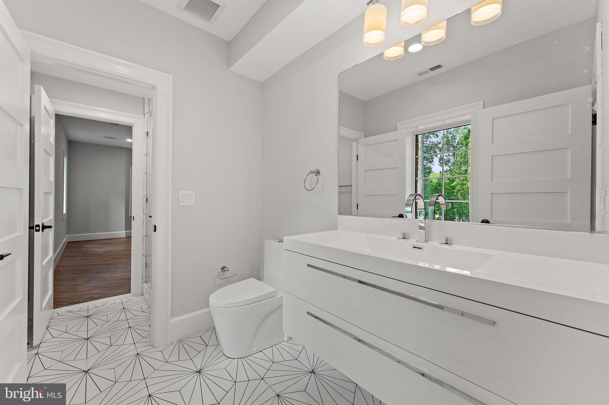 HILL VIEW ESTATES - Residential