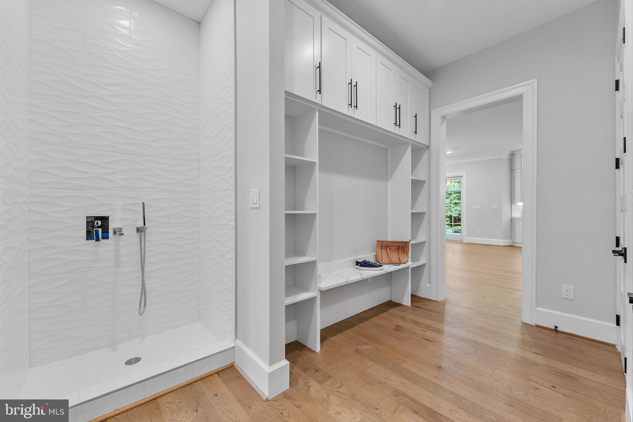 HILL VIEW ESTATES - Residential