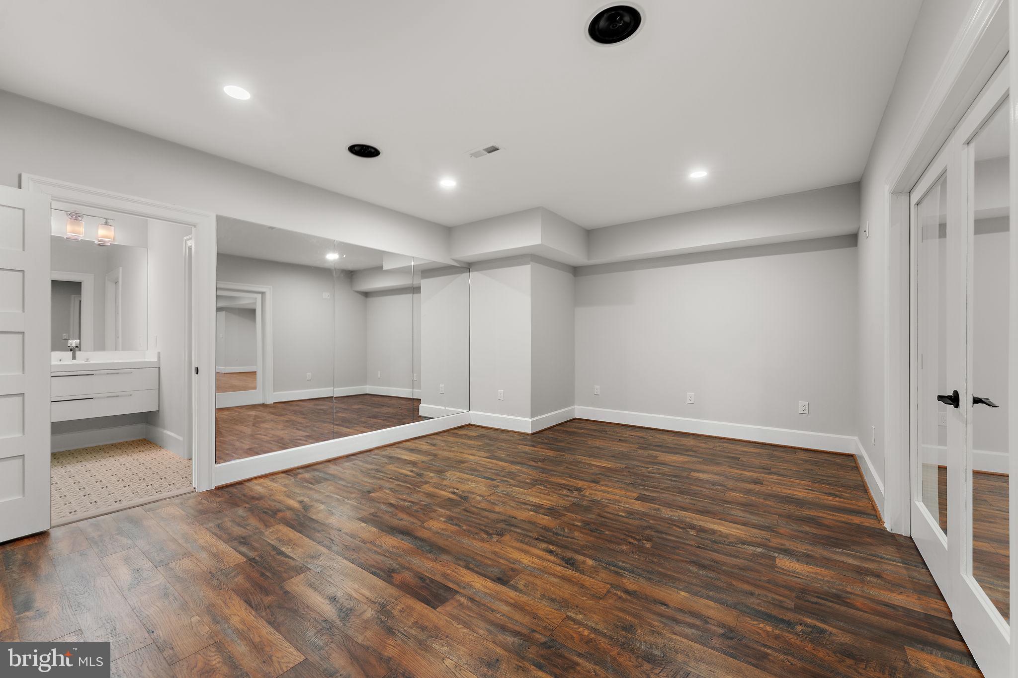 HILL VIEW ESTATES - Residential